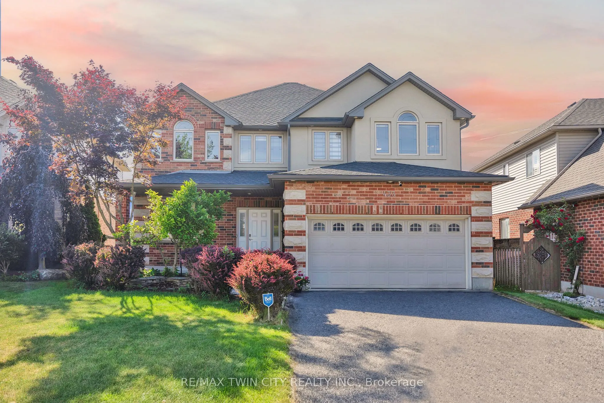433 DOON SOUTH Drive