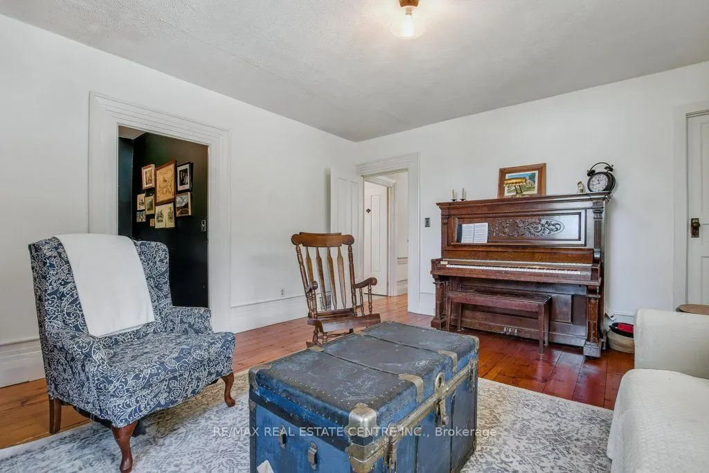 4225 Fly Road
