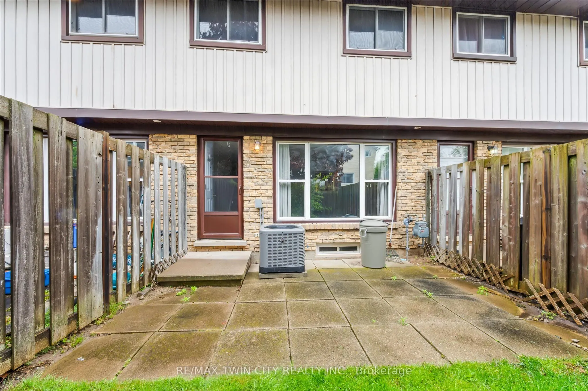 210 Glamis Road, #6