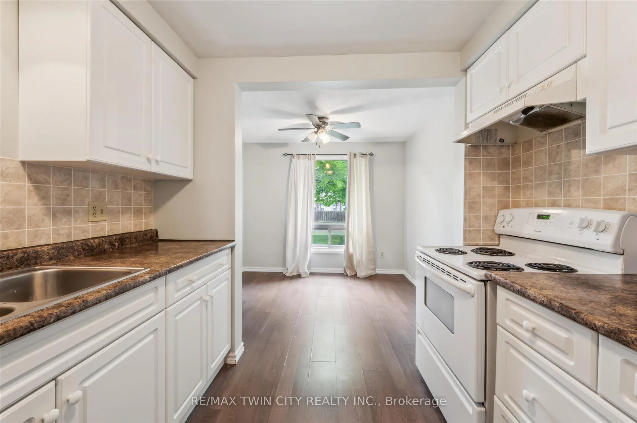 210 Glamis Road, #6