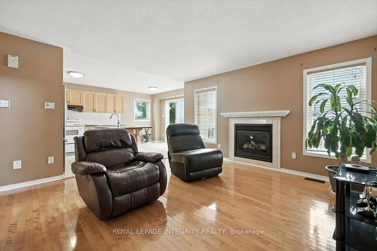 636 Aquaview Drive