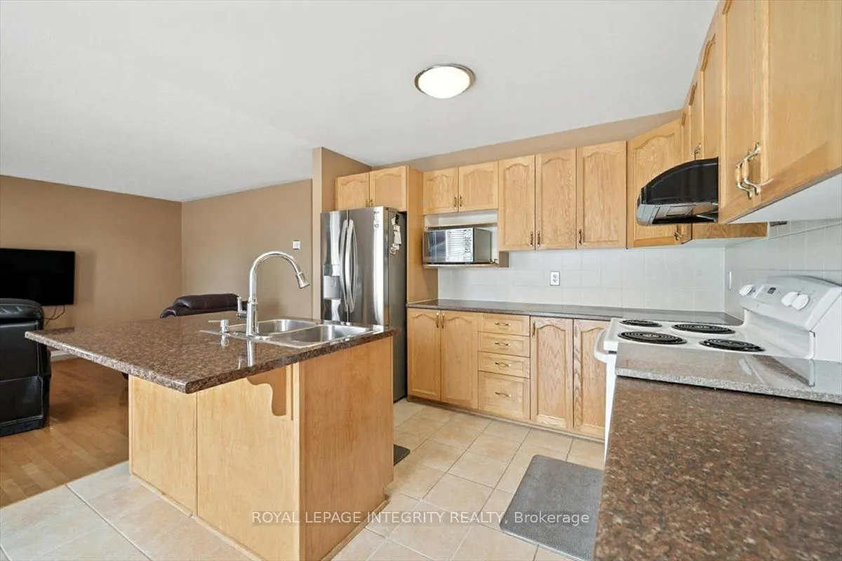 636 Aquaview Drive