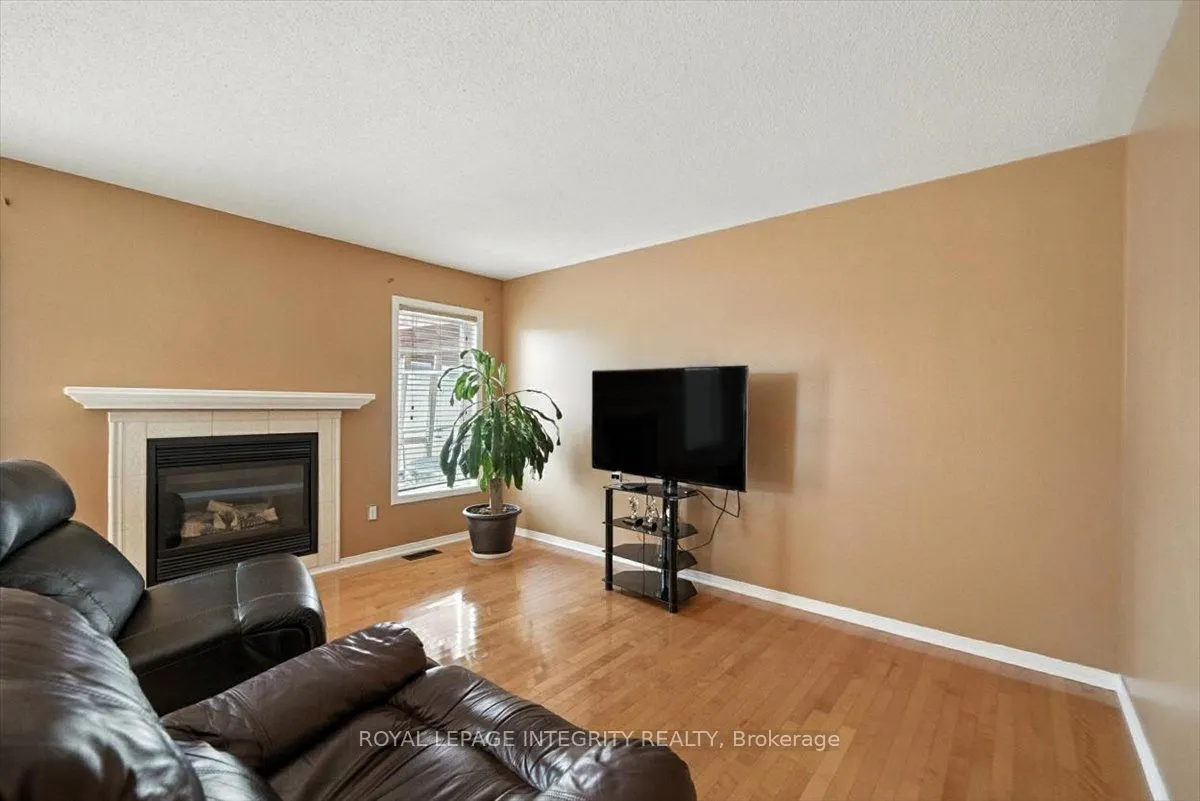 636 Aquaview Drive