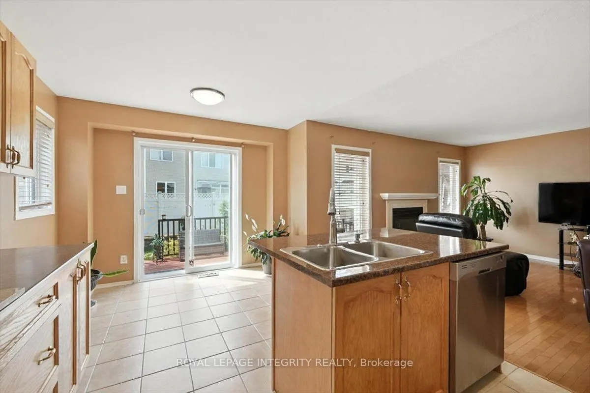 636 Aquaview Drive