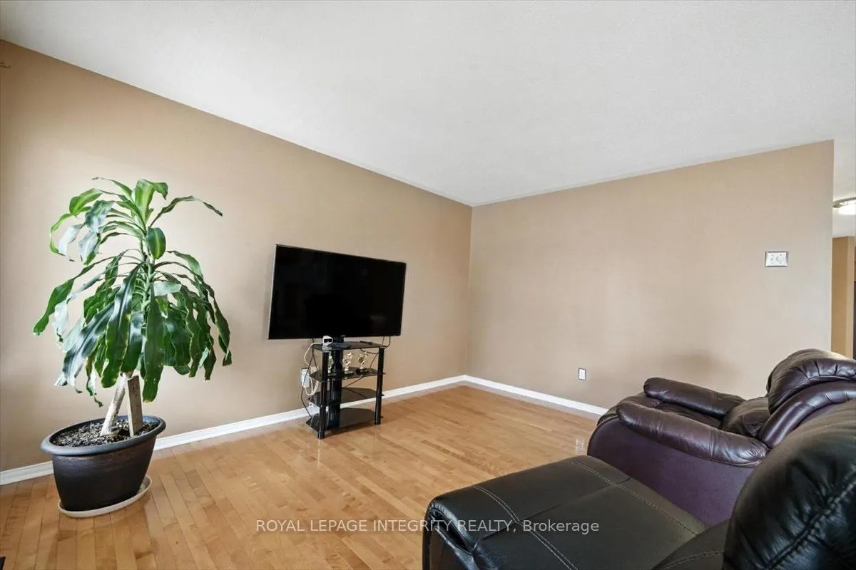 636 Aquaview Drive