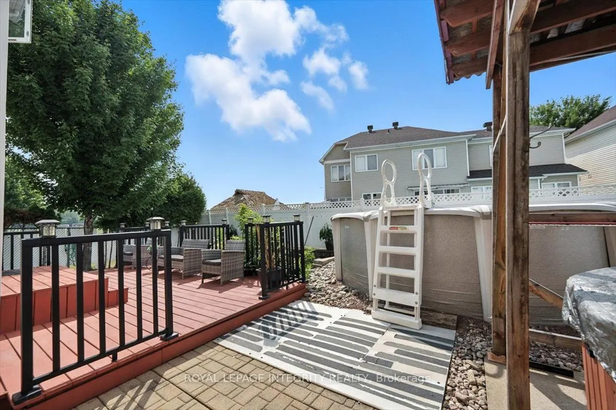 636 Aquaview Drive
