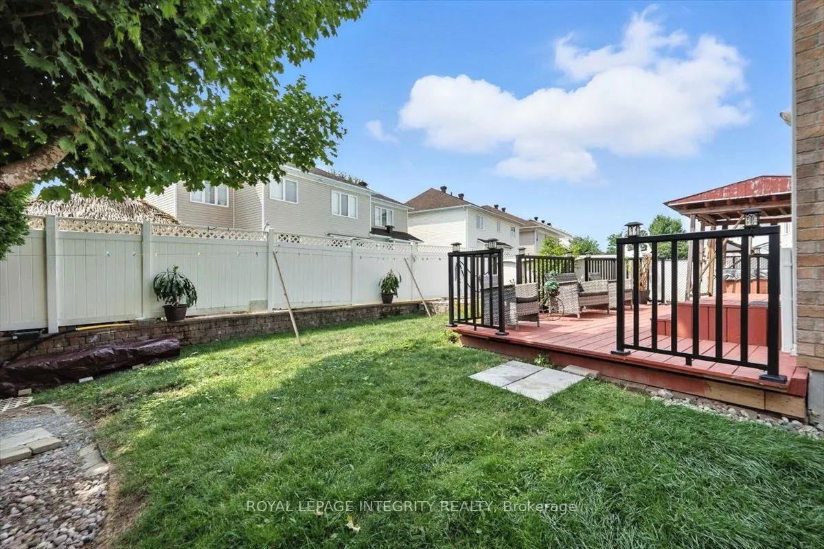 636 Aquaview Drive