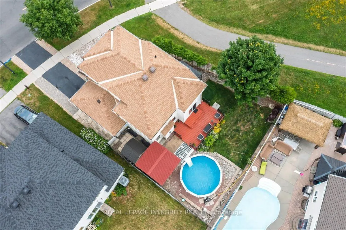 636 Aquaview Drive