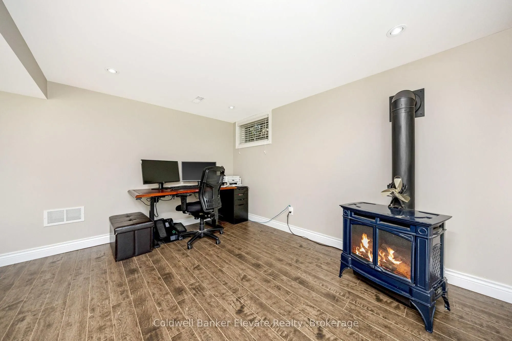 3 Lorne Street