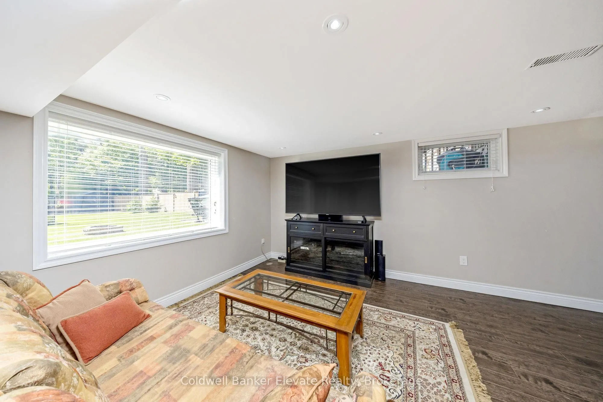 3 Lorne Street