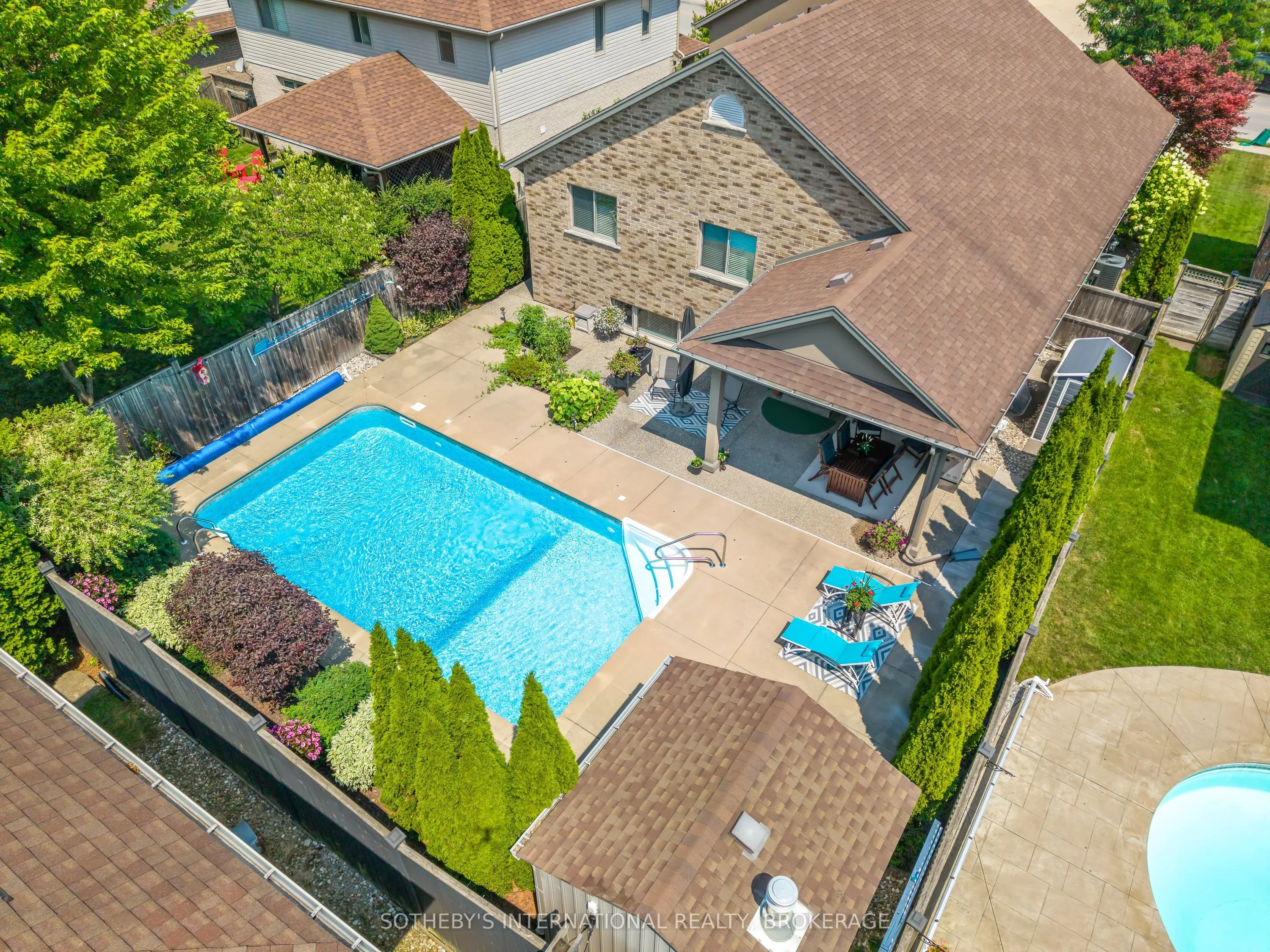 8548 Forestview Boulevard