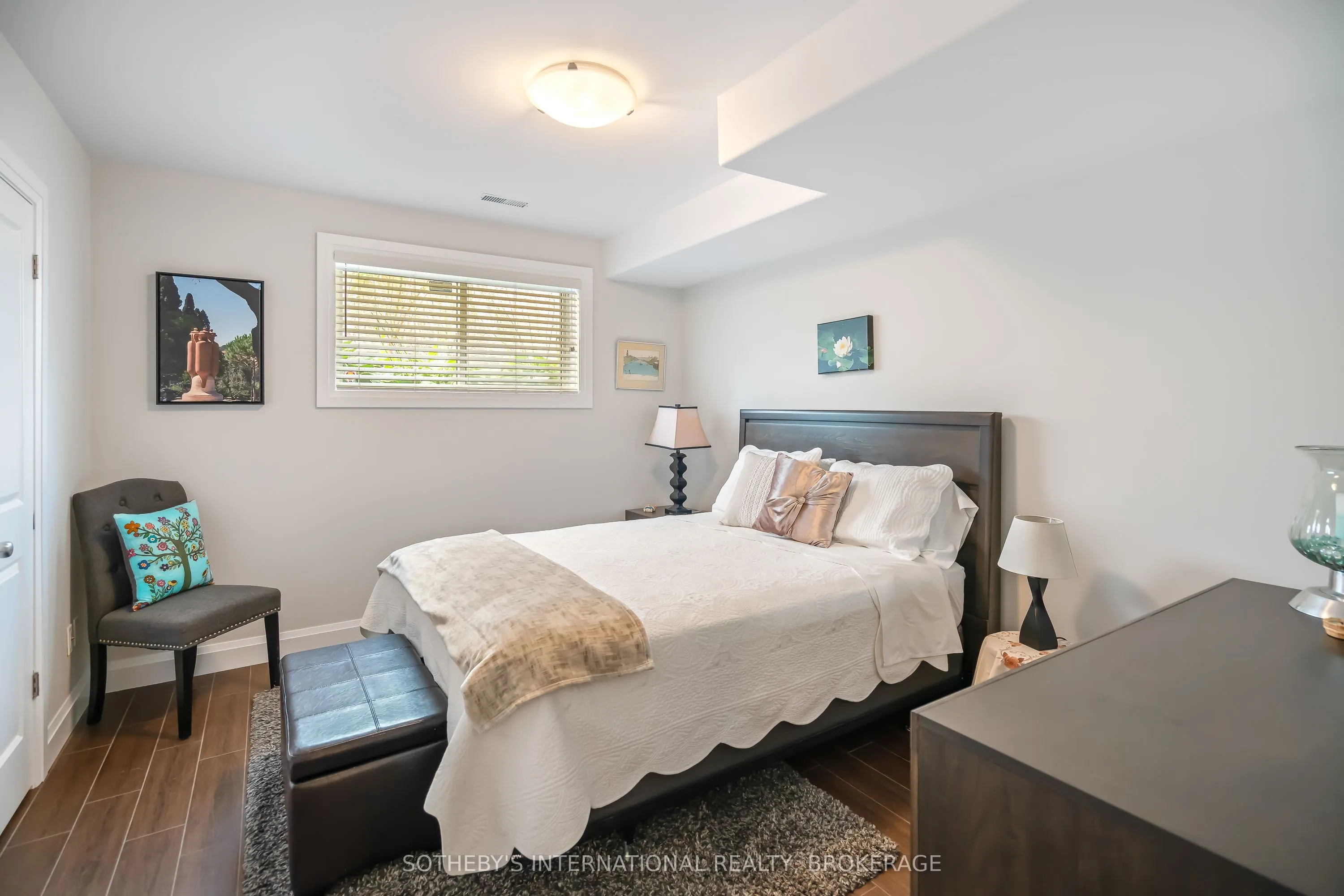 8548 Forestview Boulevard