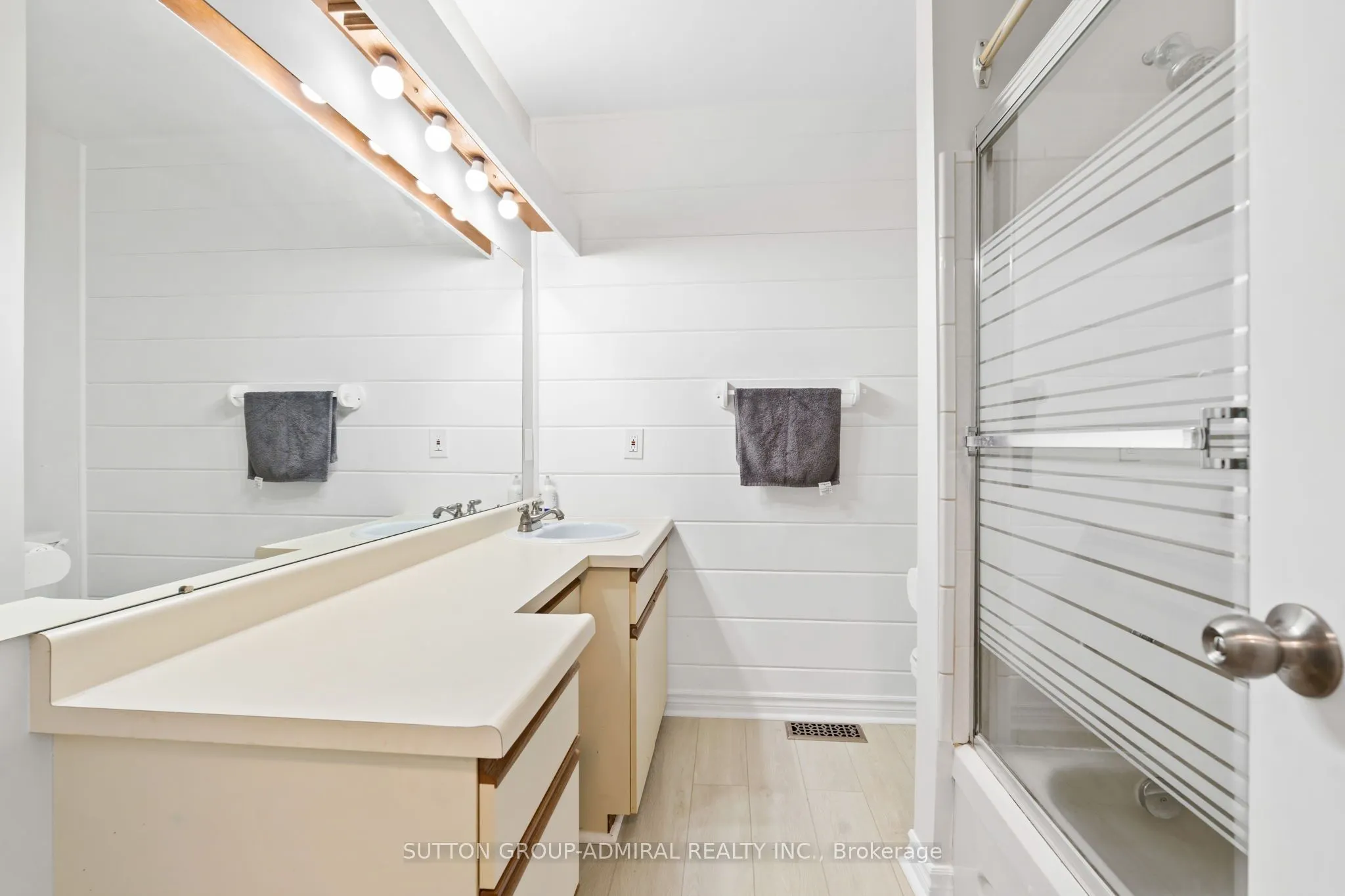 821 Bridle Path Crescent
