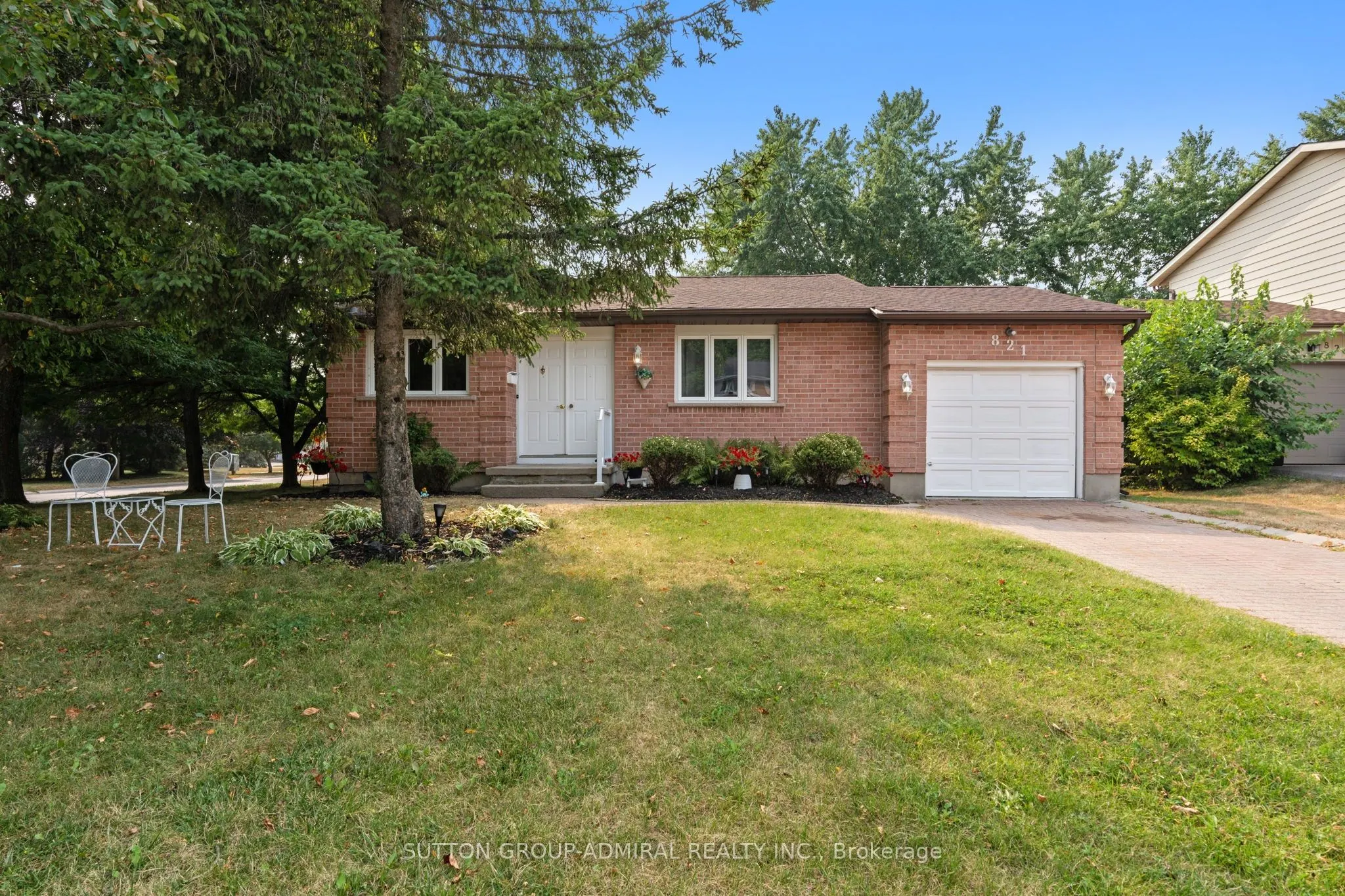 821 Bridle Path Crescent