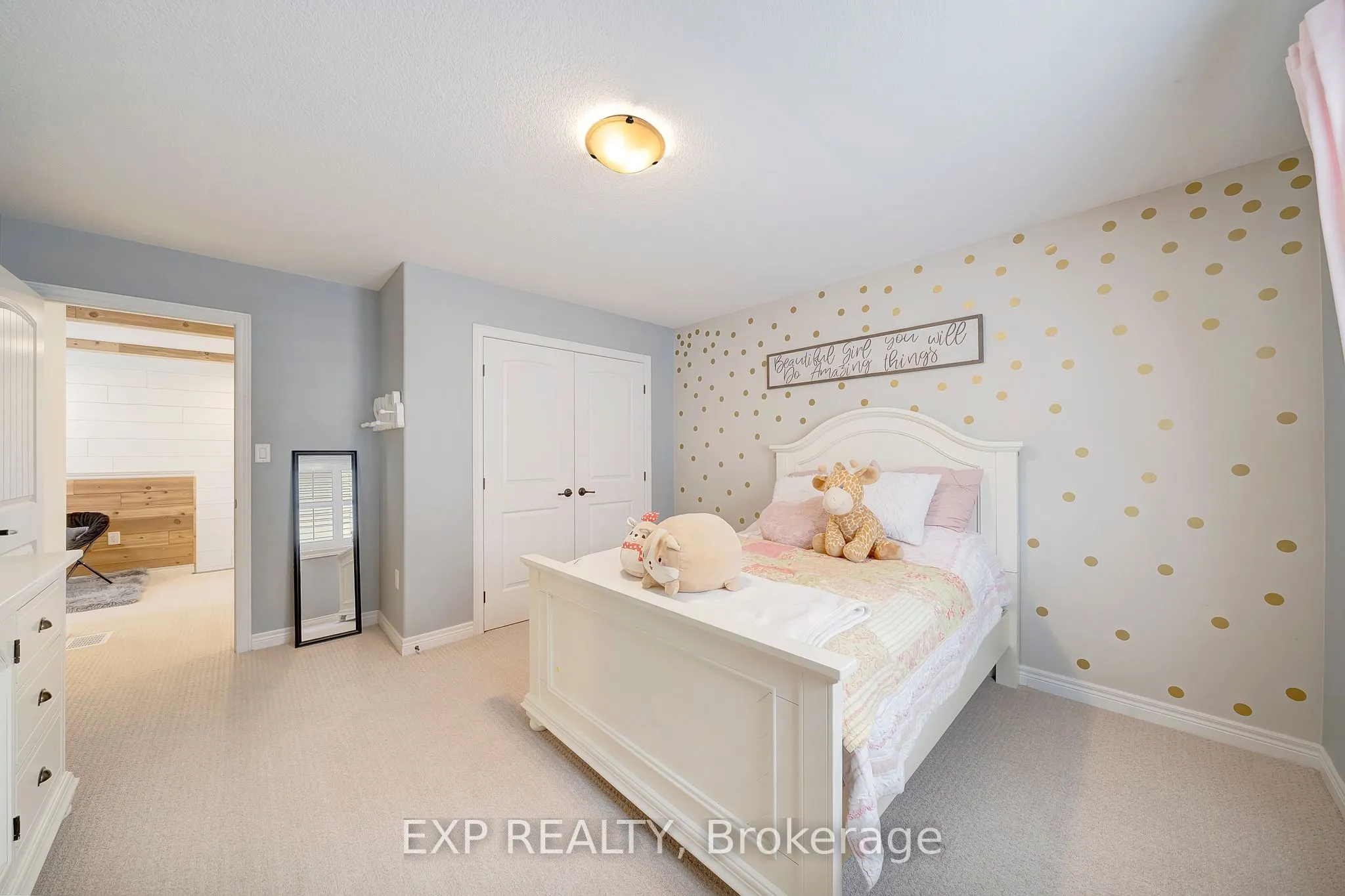 4882 Allan Court