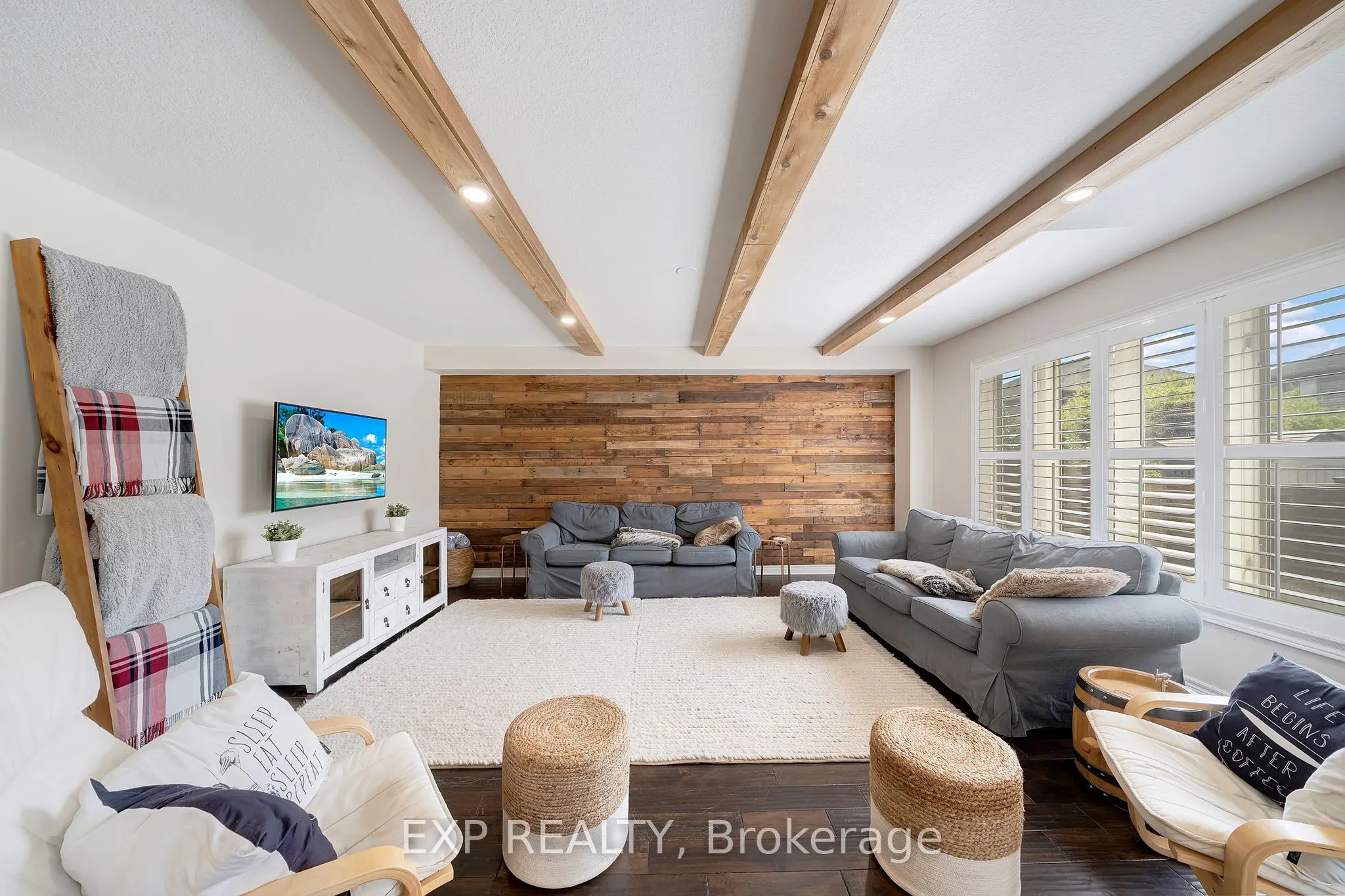 4882 Allan Court
