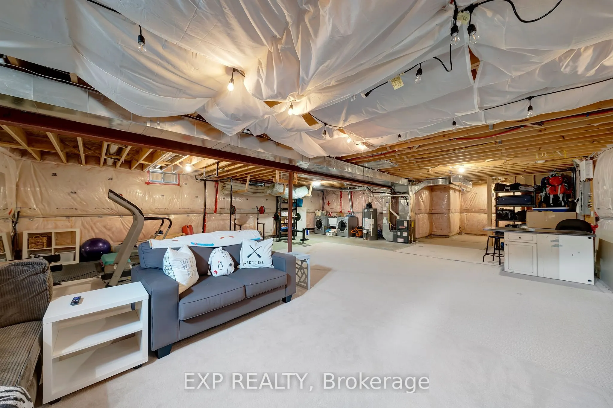 4882 Allan Court