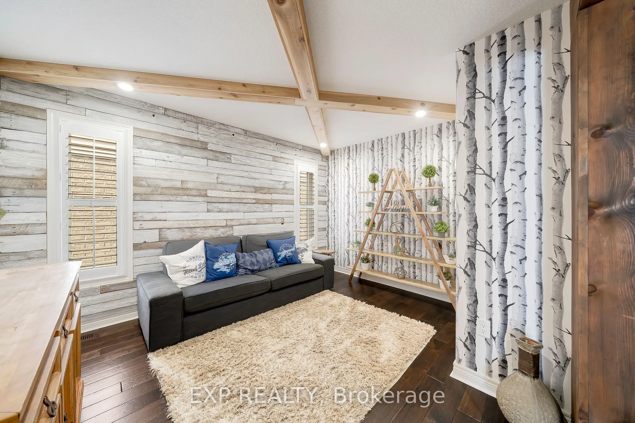 4882 Allan Court