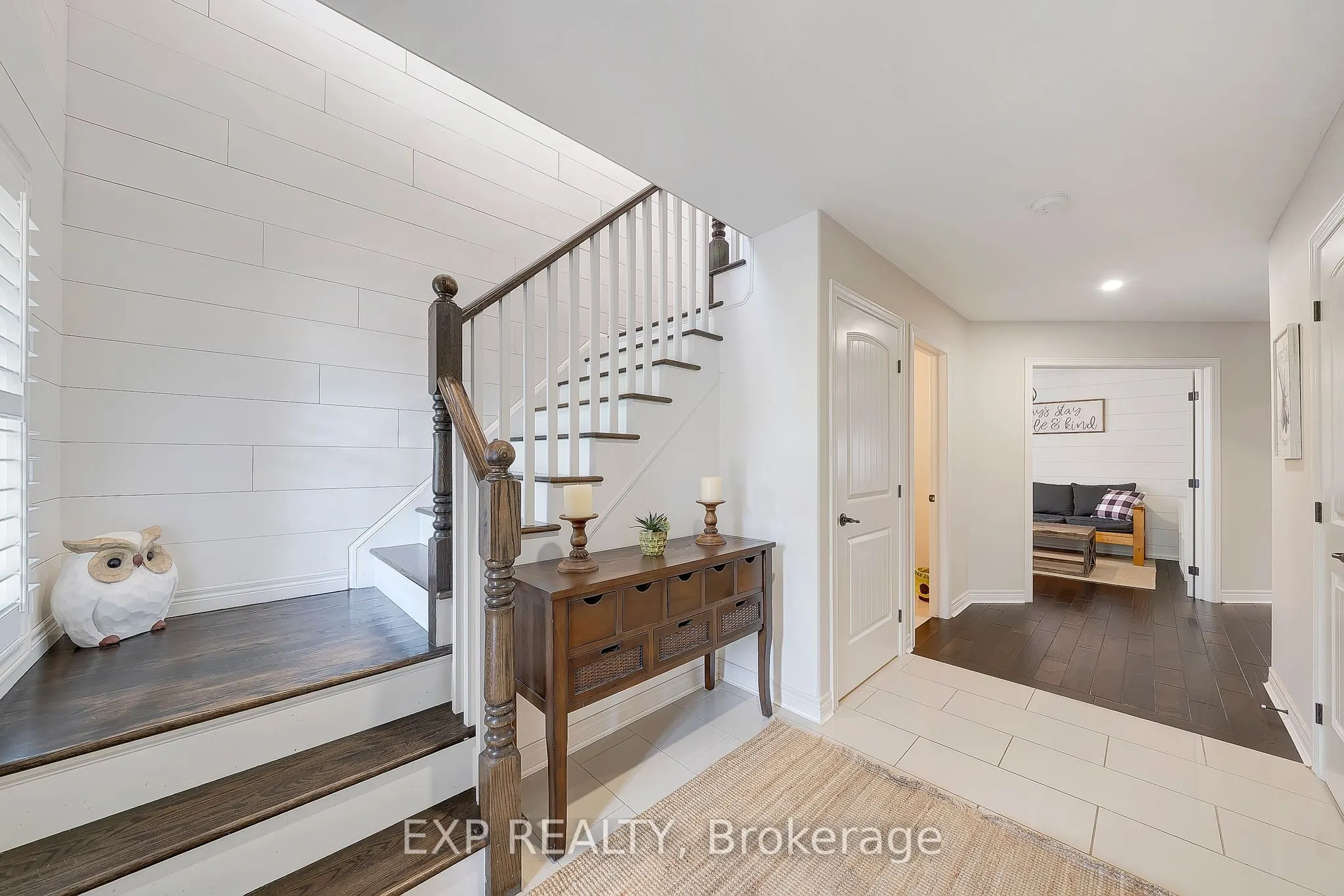 4882 Allan Court