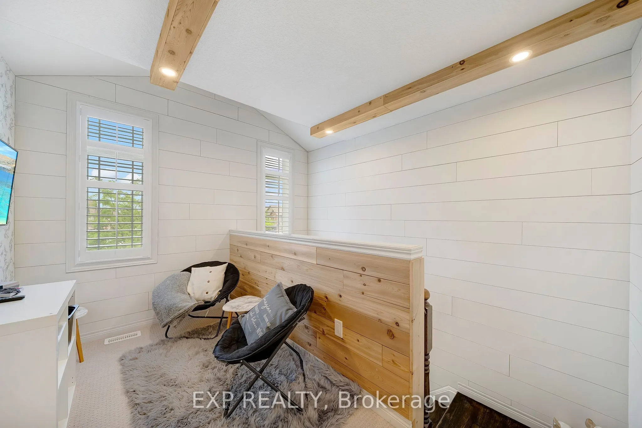 4882 Allan Court