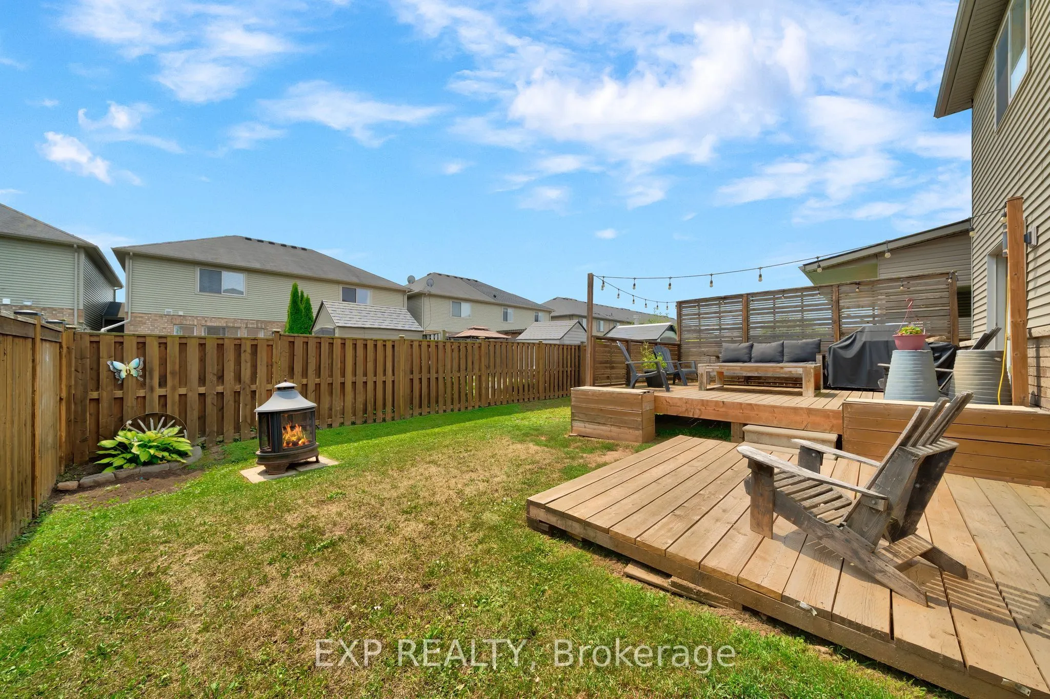 4882 Allan Court