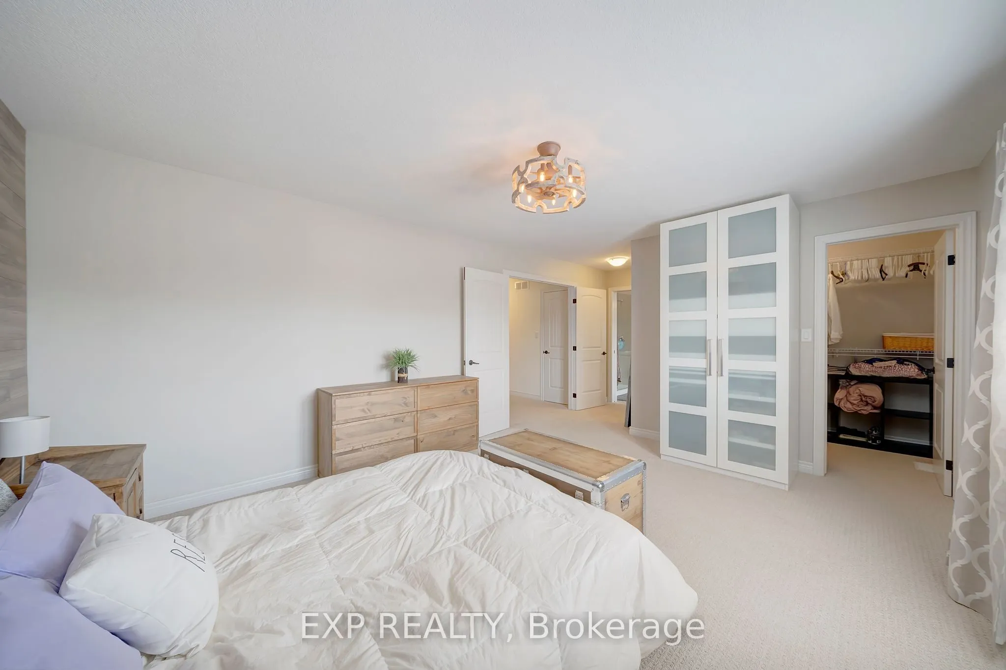 4882 Allan Court