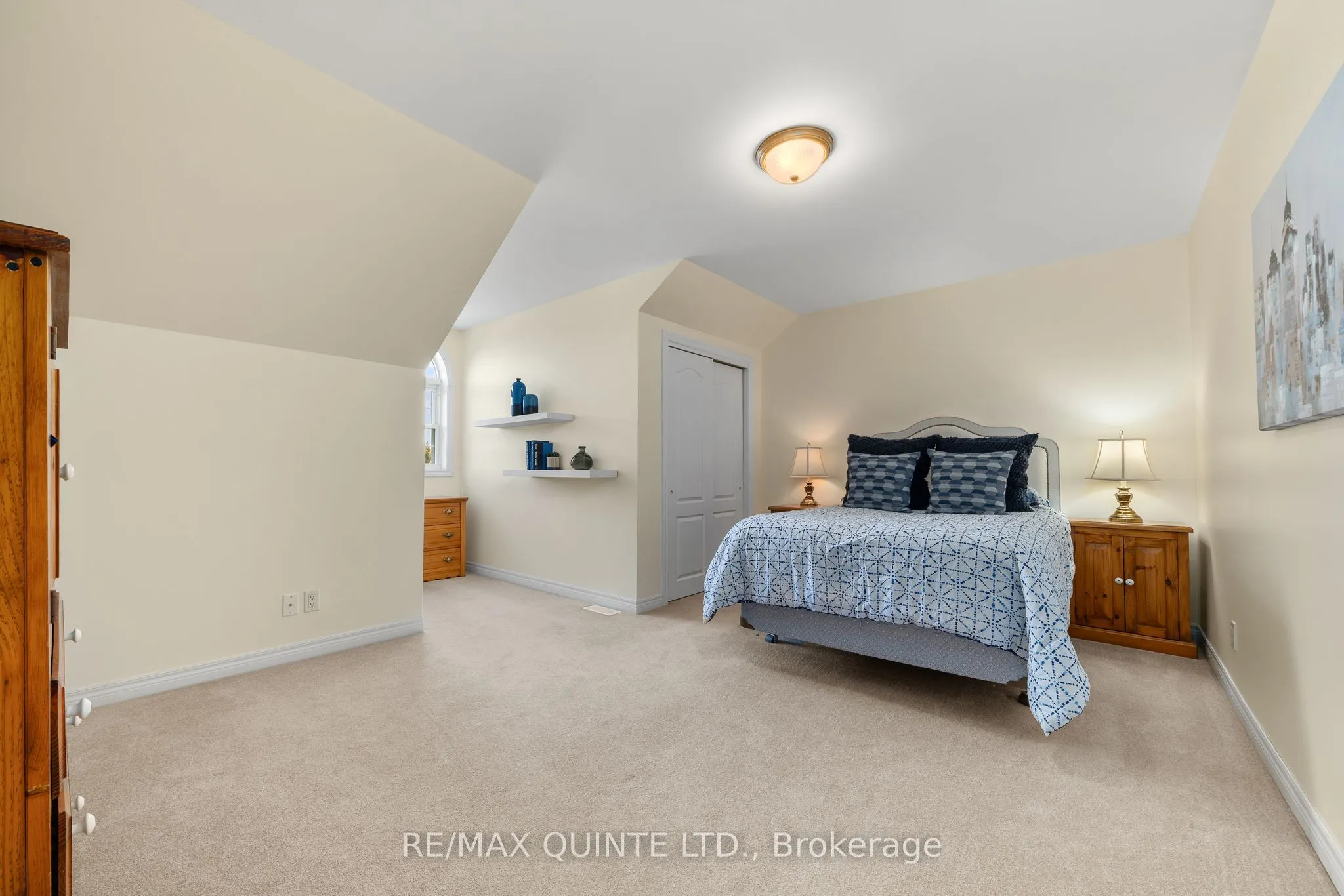 31 Bay Breeze Street