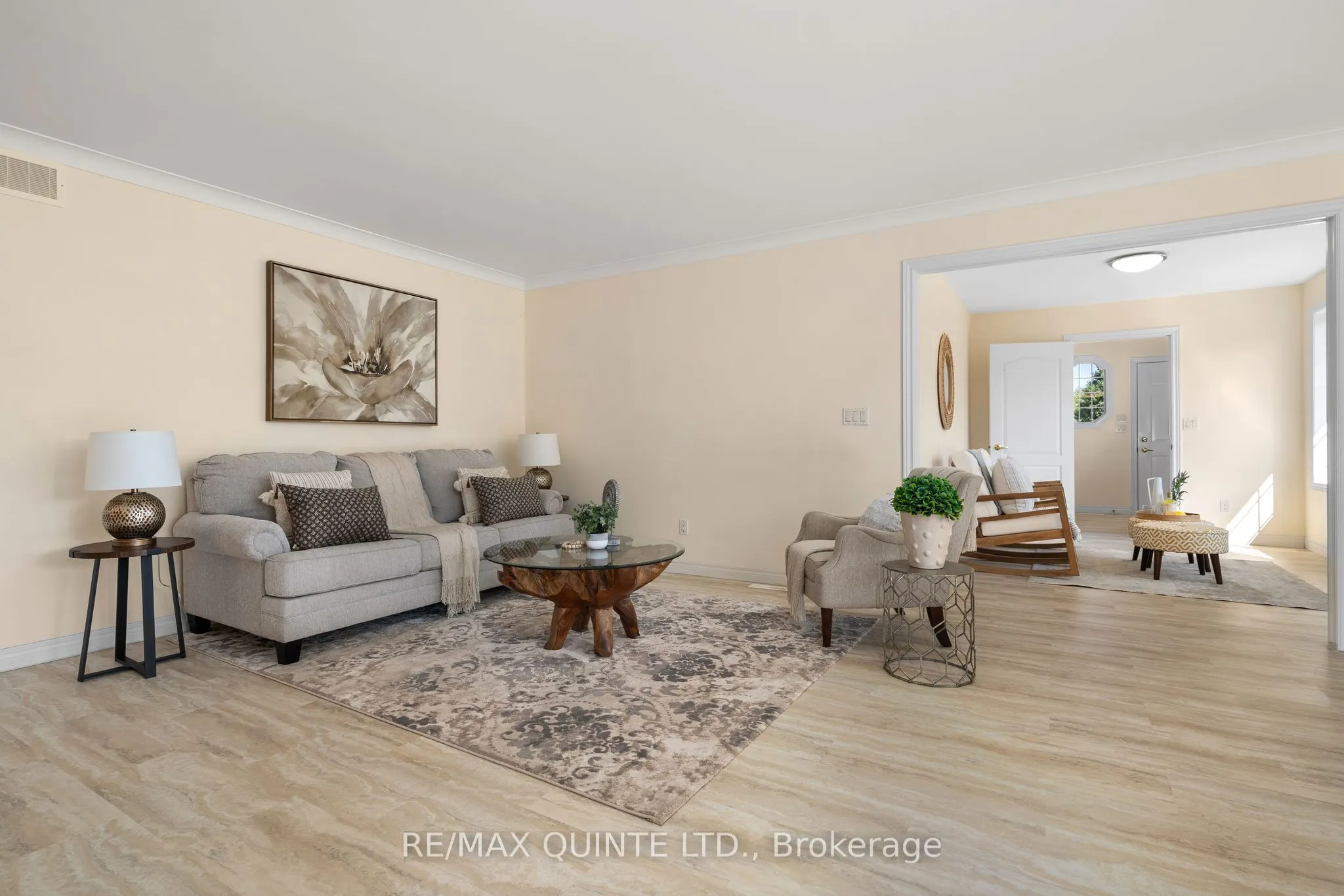 31 Bay Breeze Street