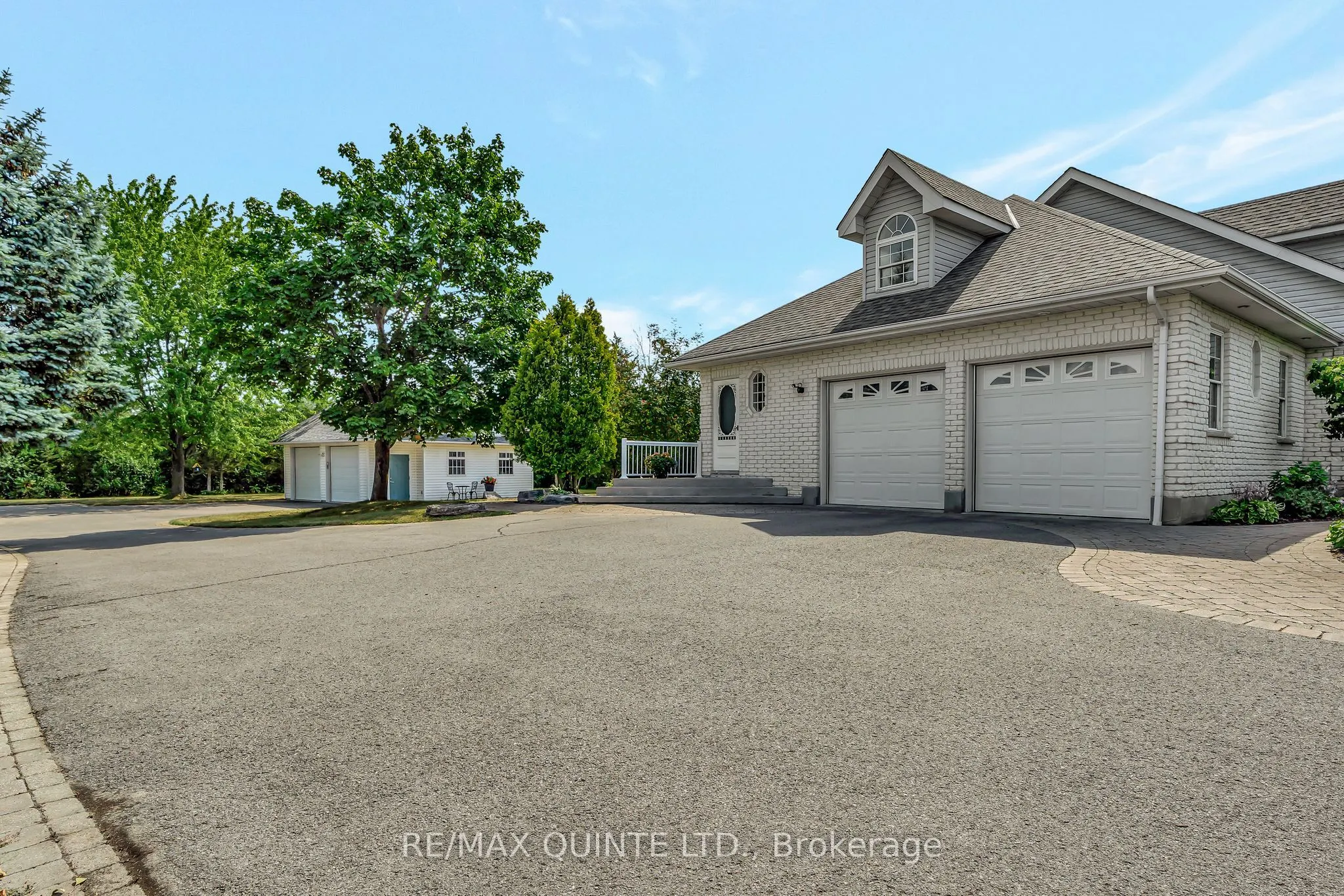 31 Bay Breeze Street