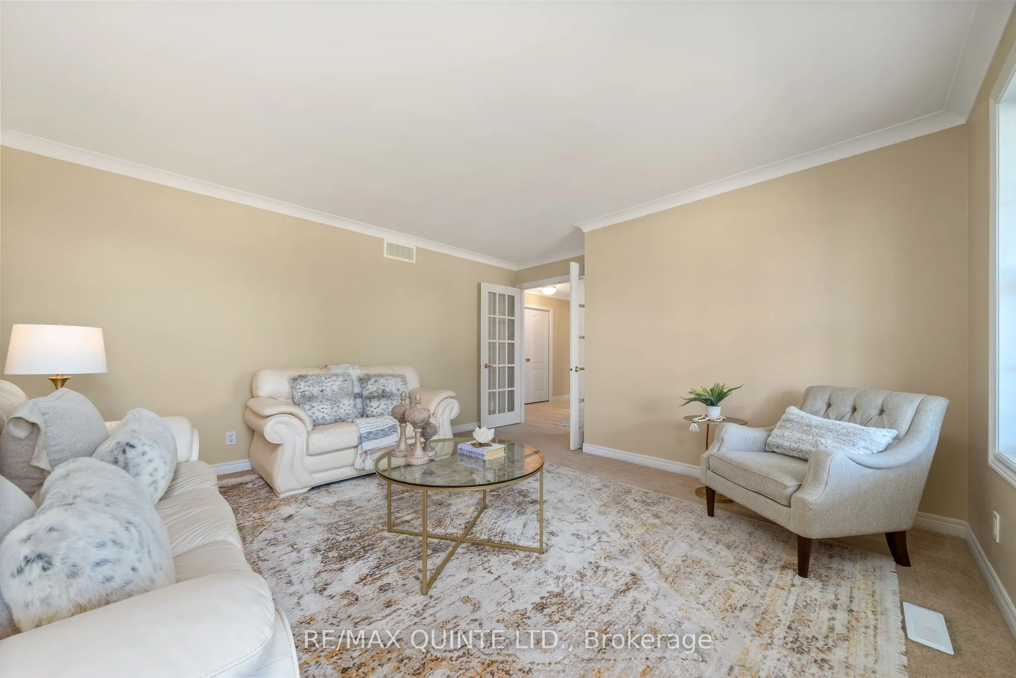 31 Bay Breeze Street