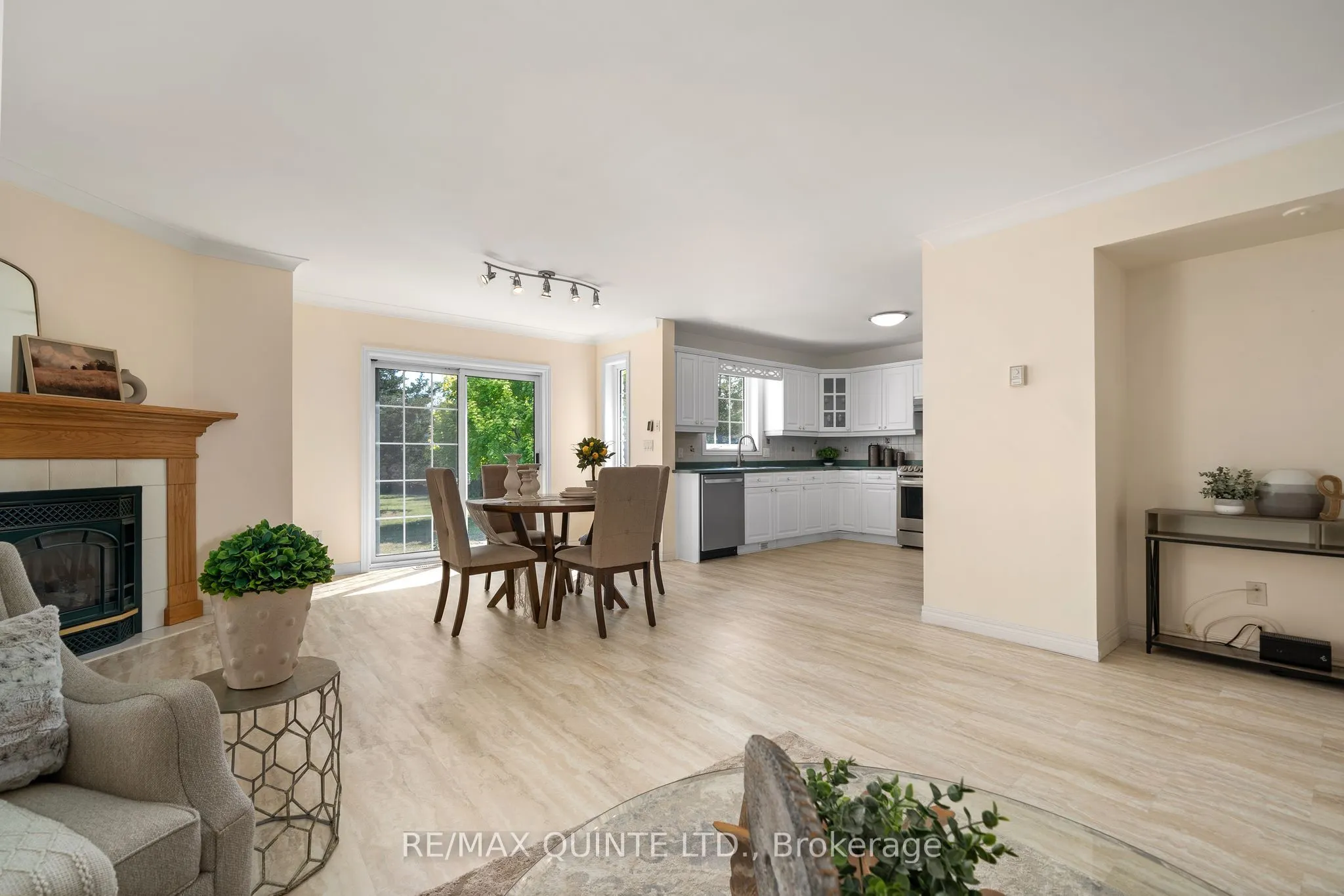 31 Bay Breeze Street