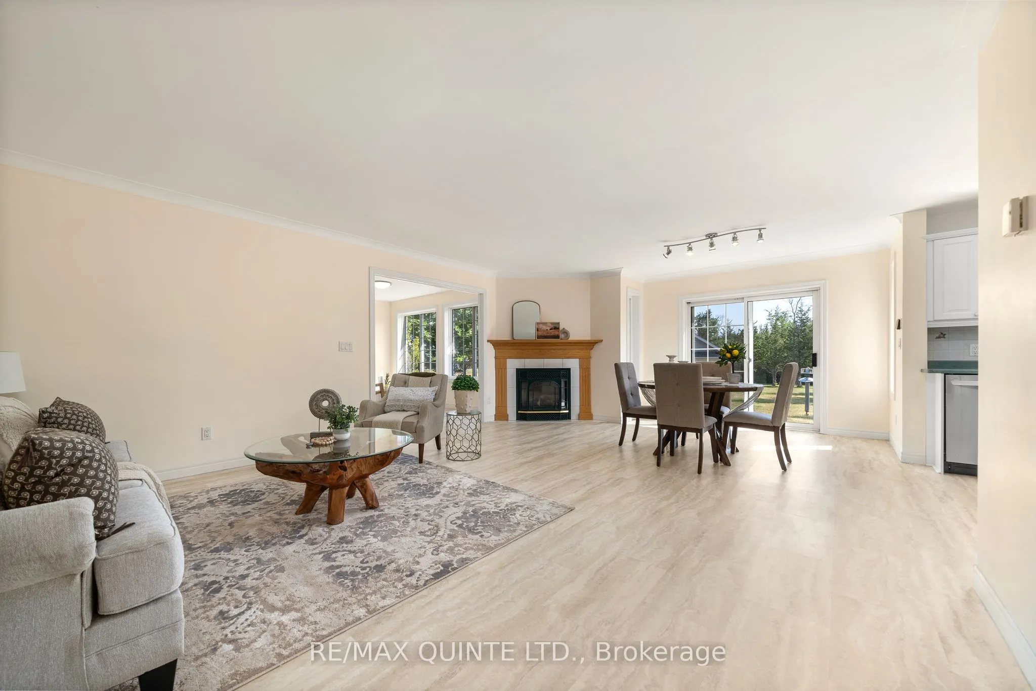 31 Bay Breeze Street