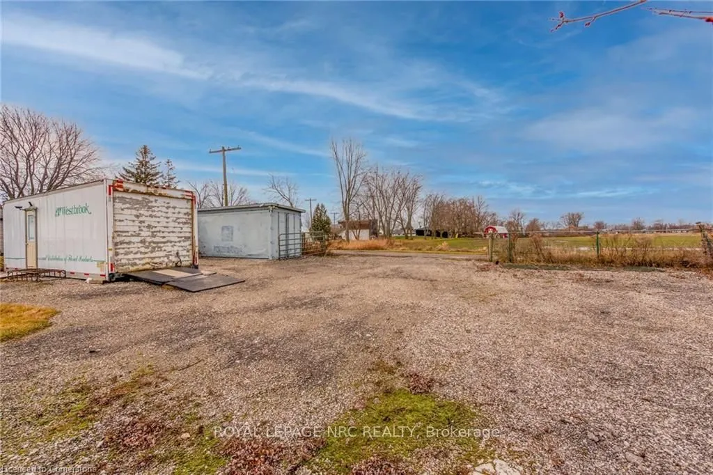 817 Lakeshore Road
