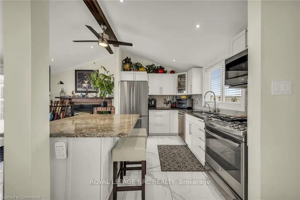 817 Lakeshore Road