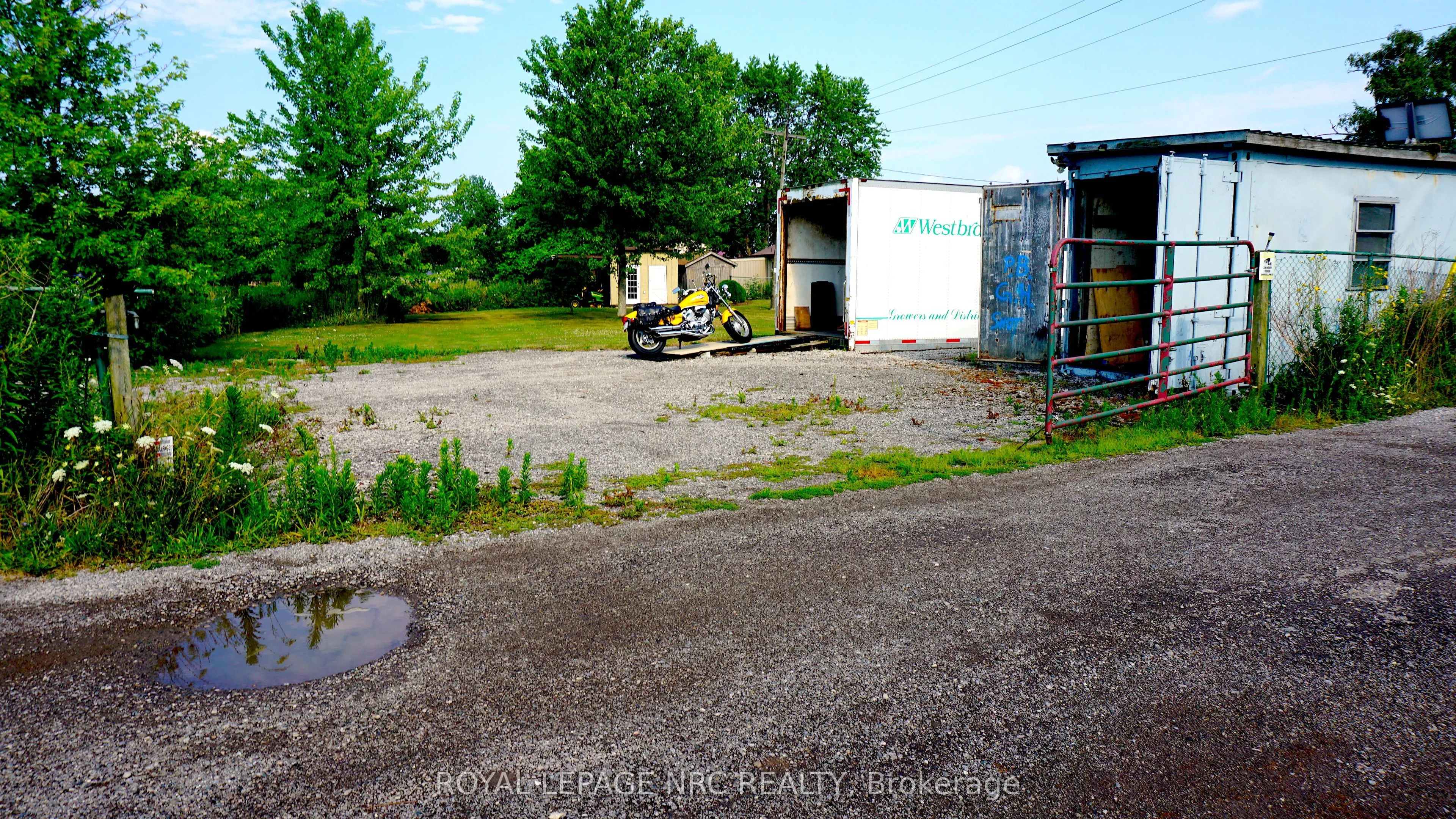 817 Lakeshore Road