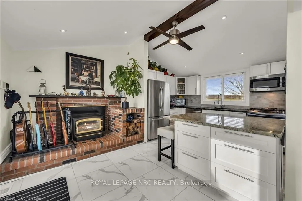 817 Lakeshore Road
