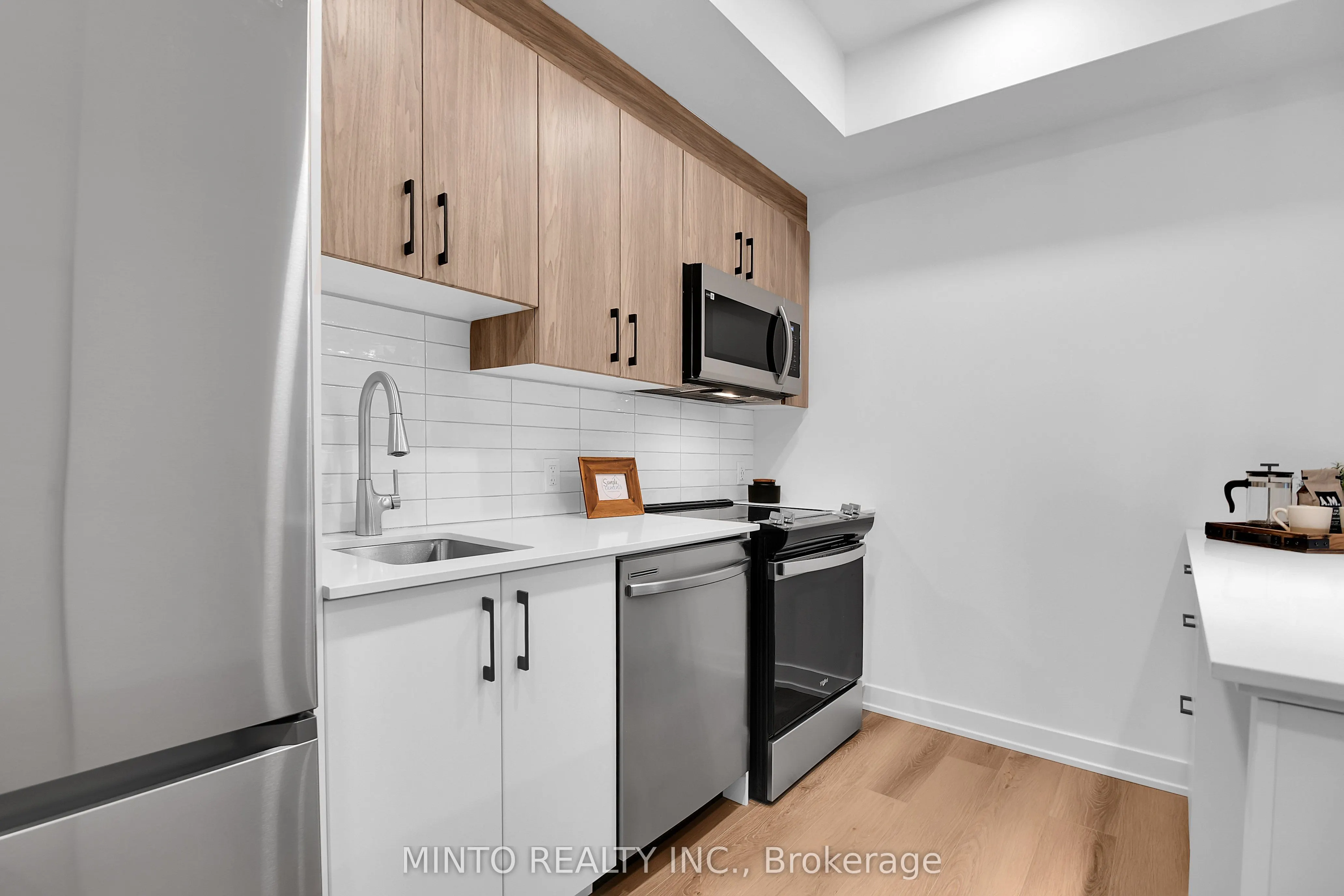 88 Beechwood Avenue, #301
