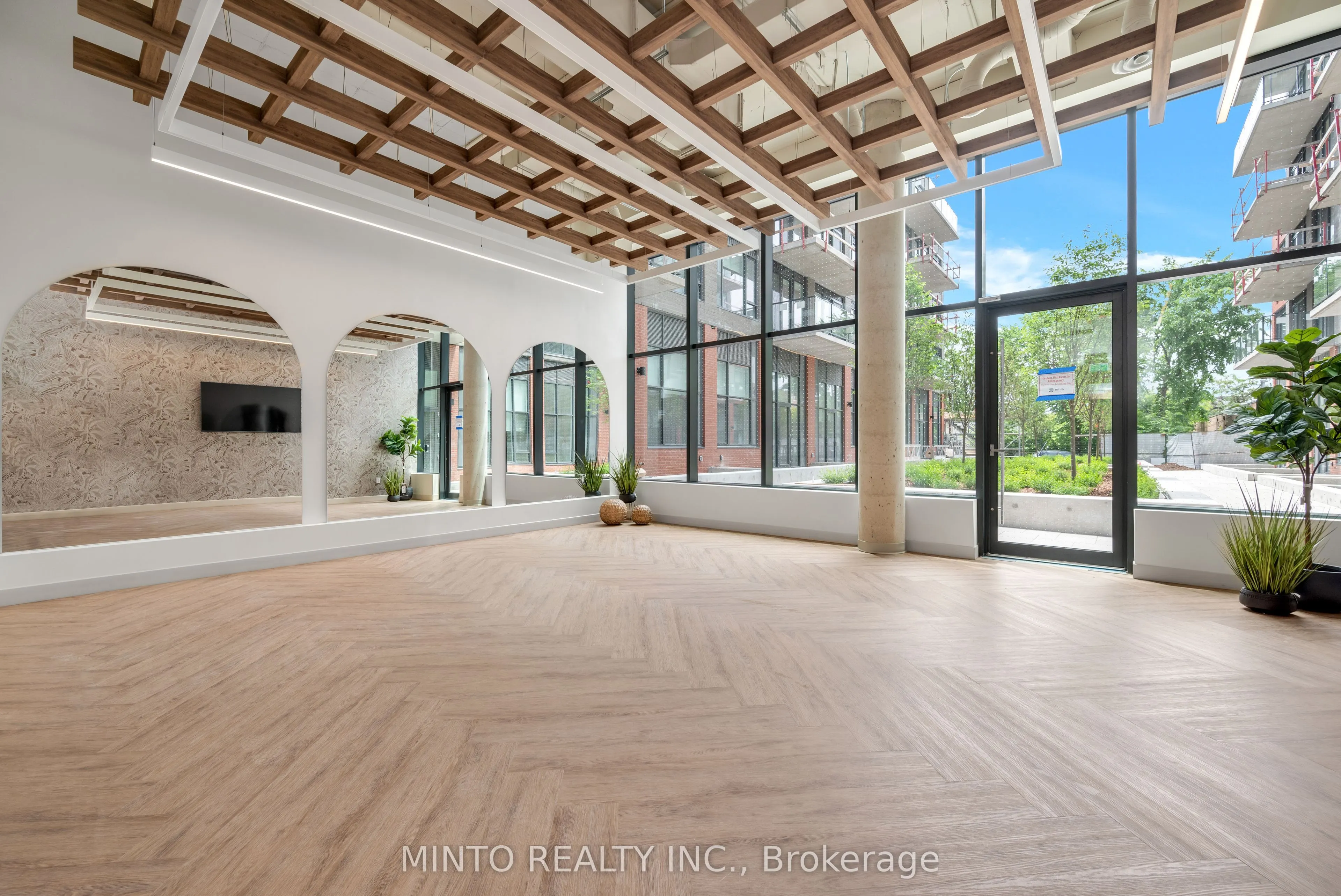 88 Beechwood Avenue, #301
