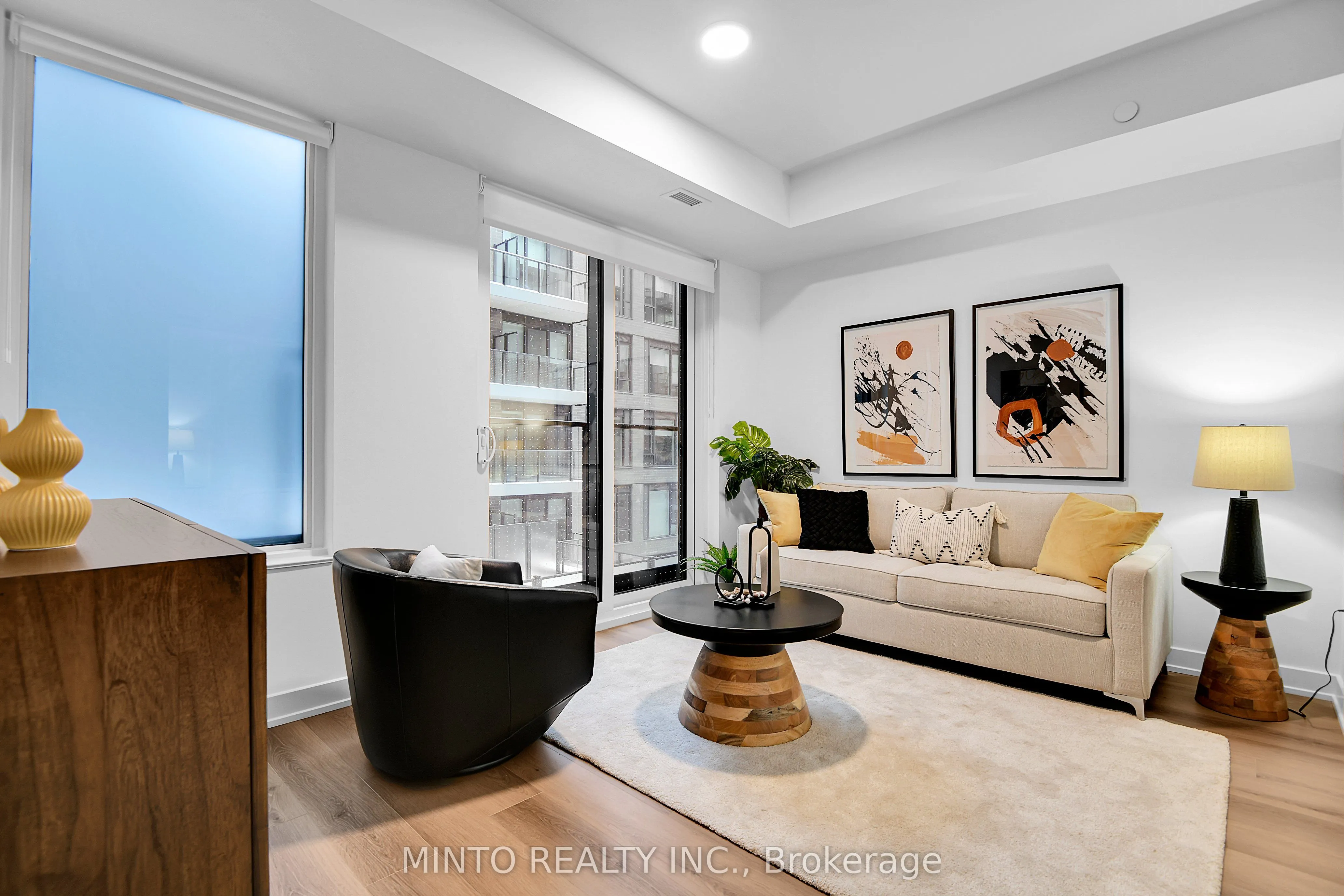 88 Beechwood Avenue, #301