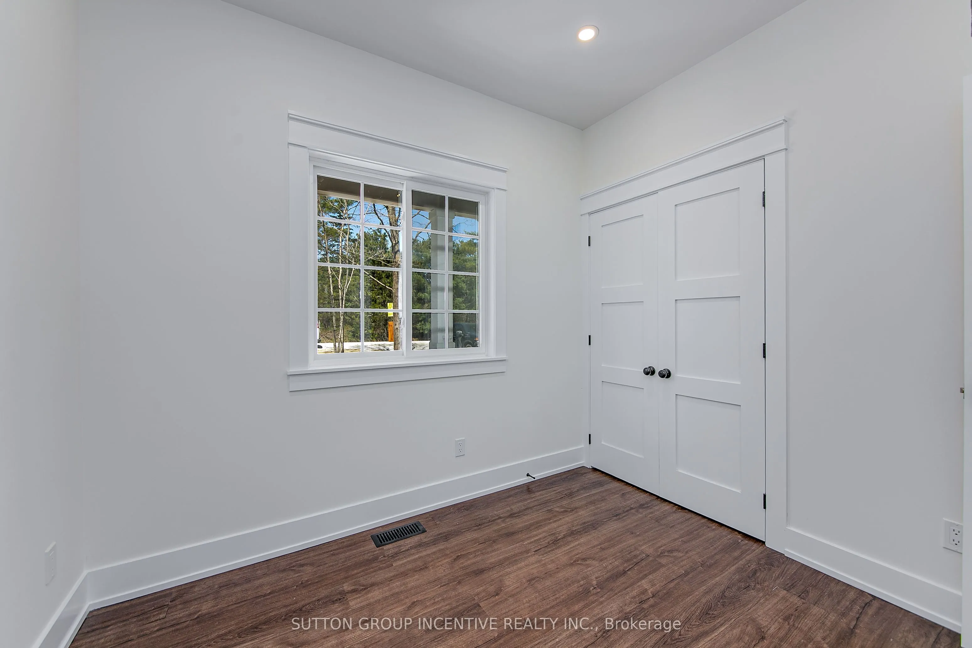 26 MCLEISH Drive