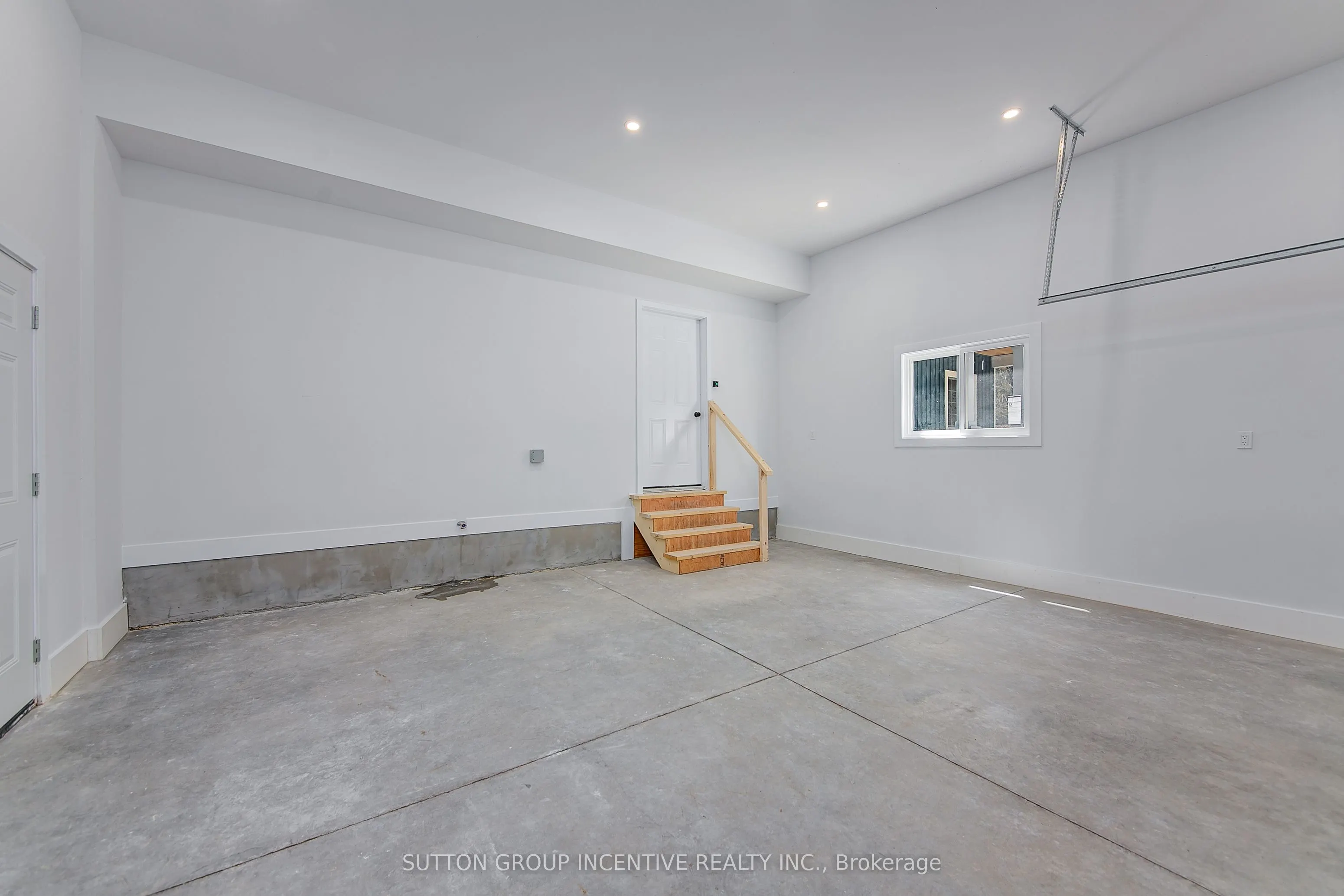 26 MCLEISH Drive