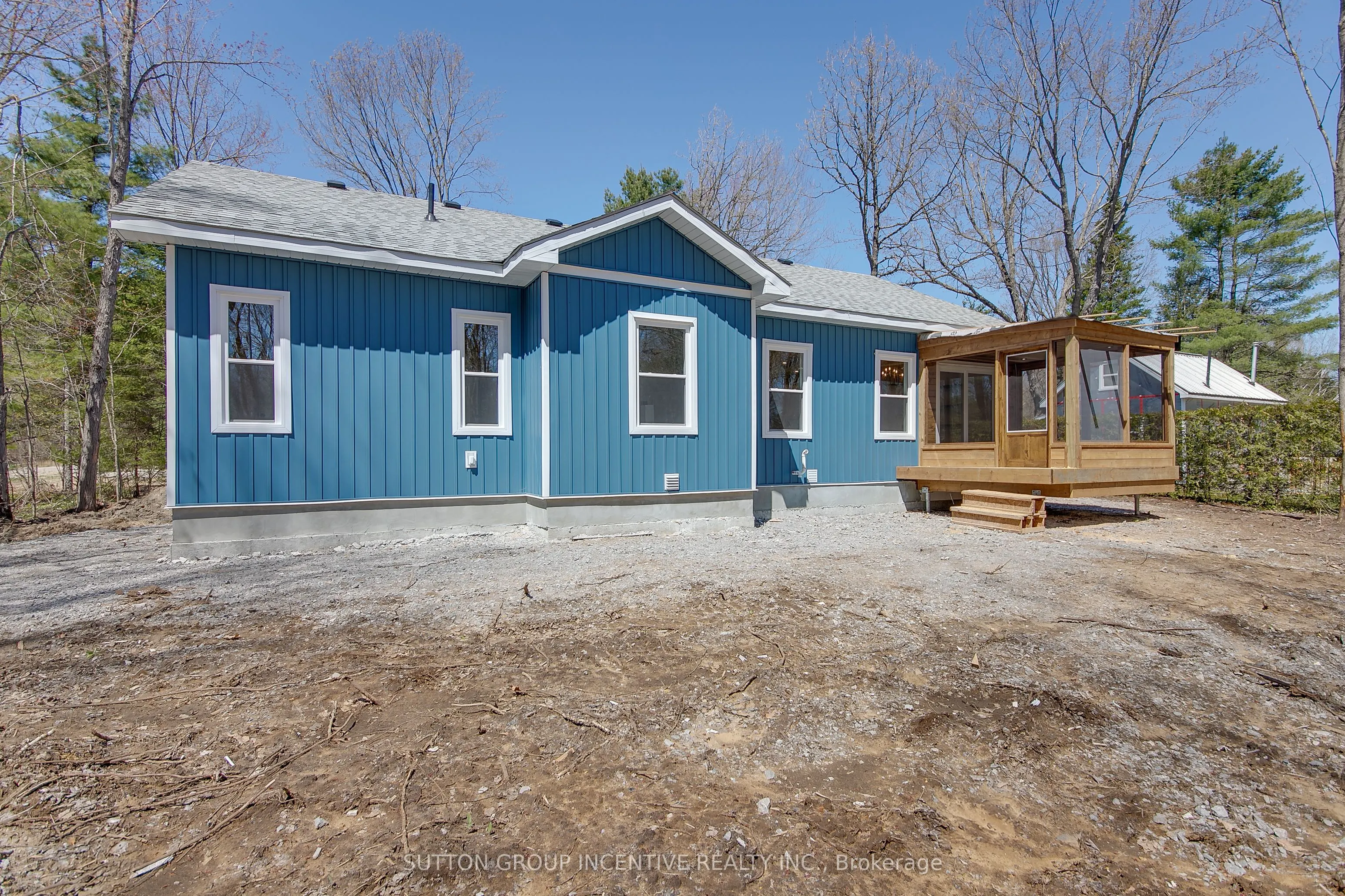 26 MCLEISH Drive