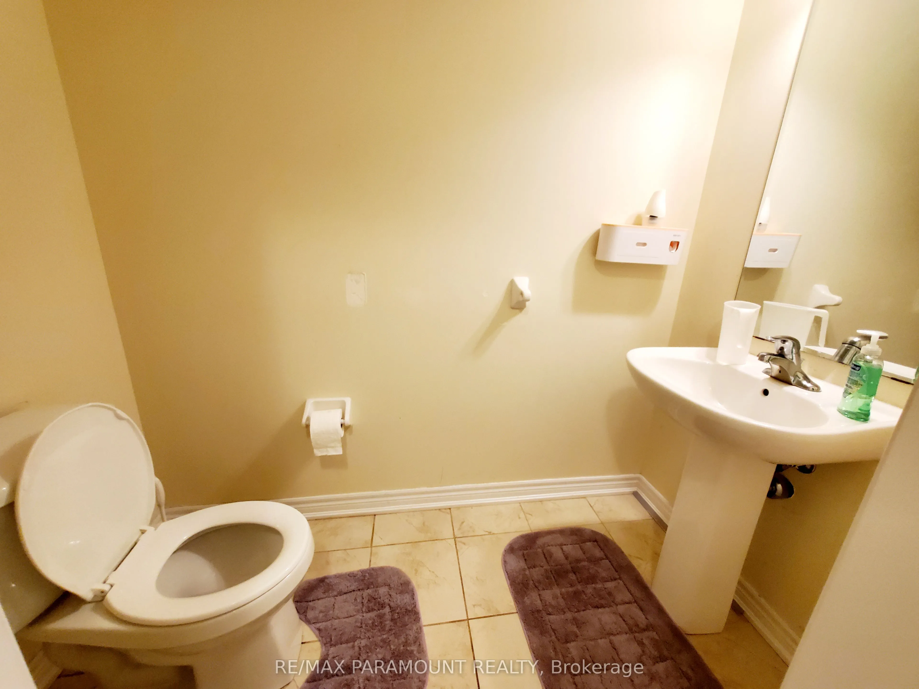 570 Linden Drive, #20