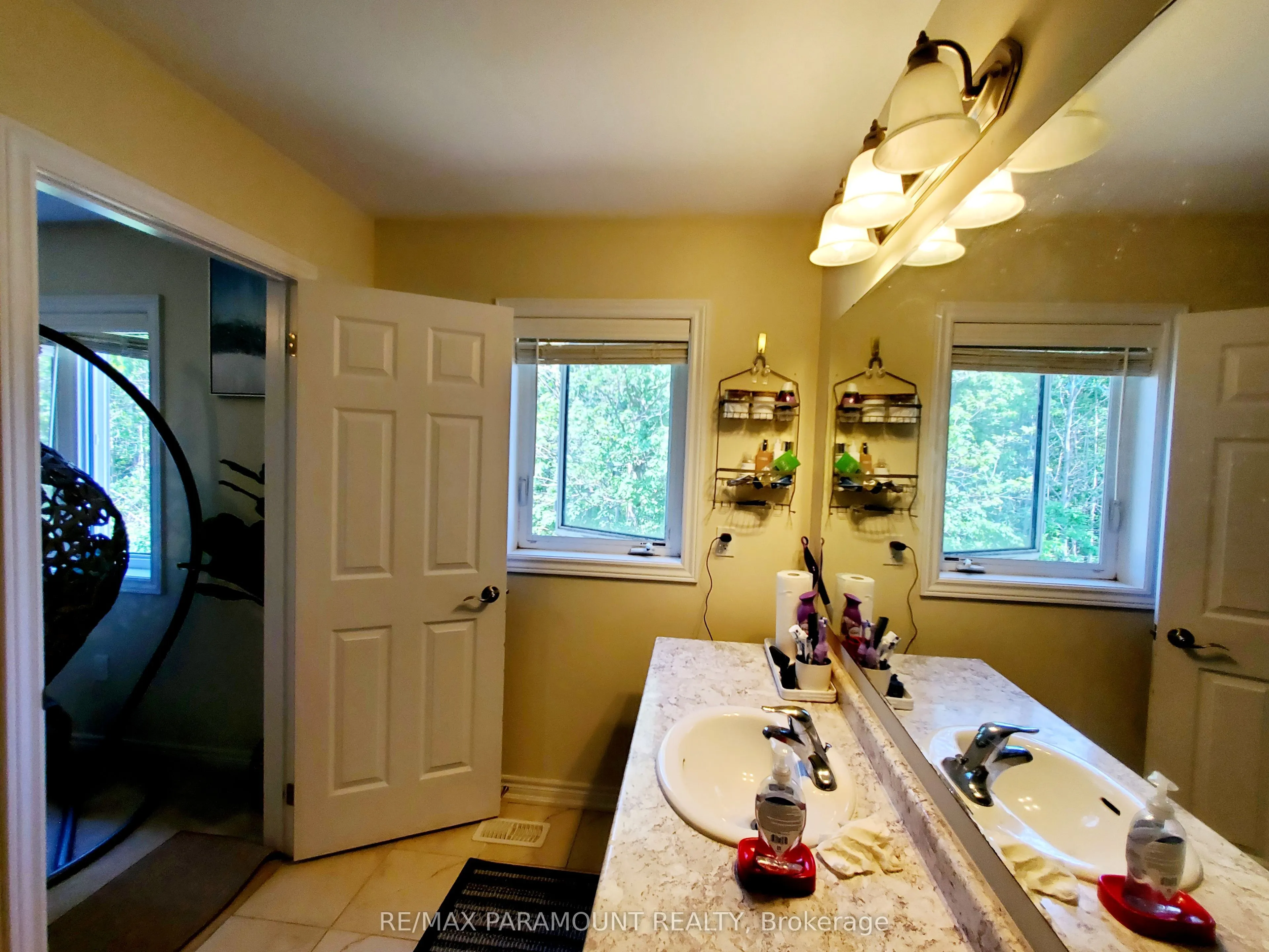 570 Linden Drive, #20