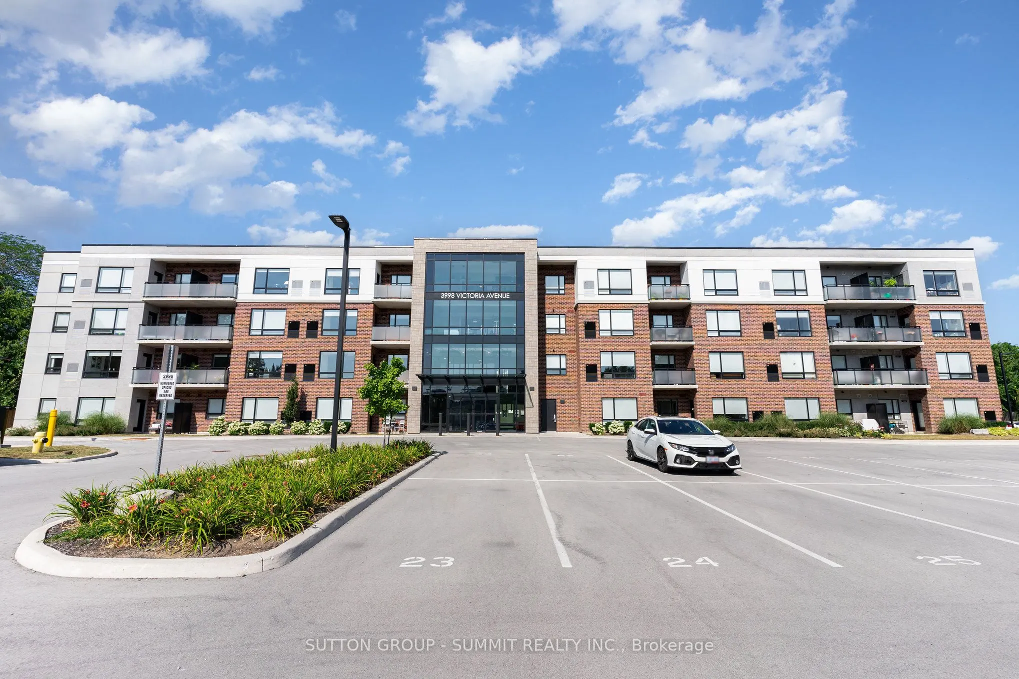 3998 Victoria Avenue, #107