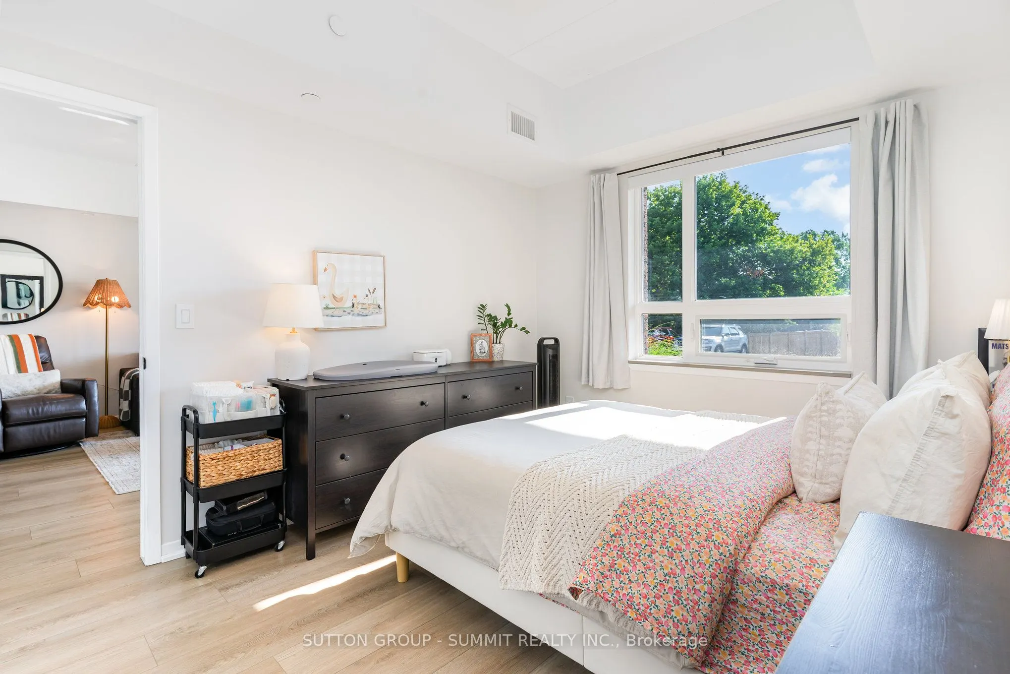 3998 Victoria Avenue, #107