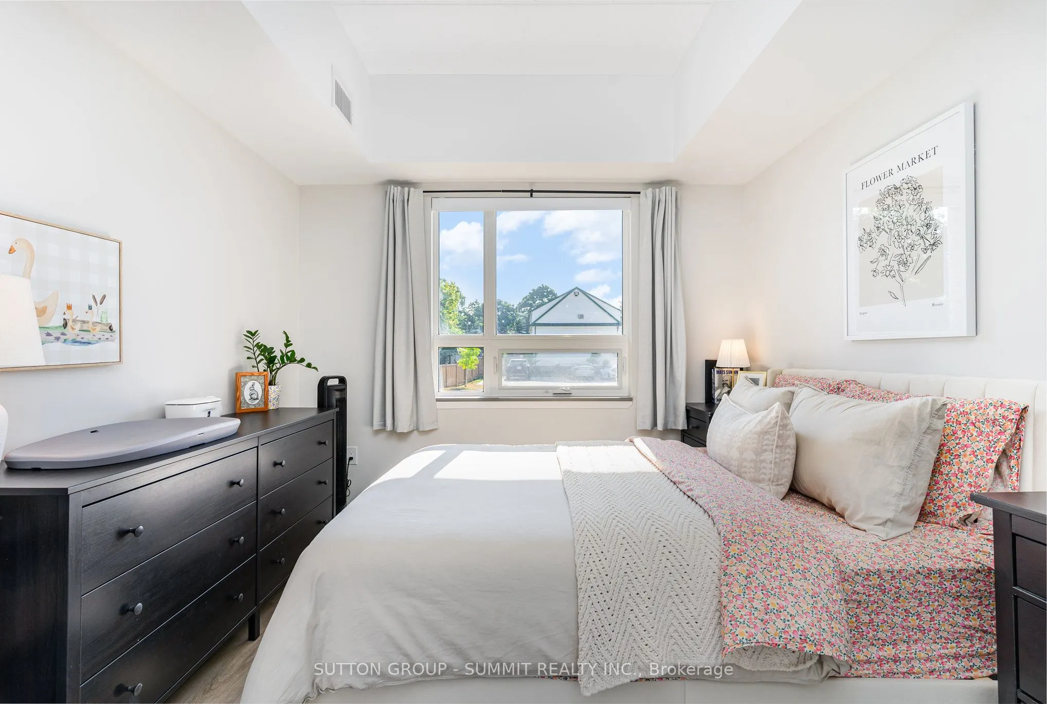 3998 Victoria Avenue, #107