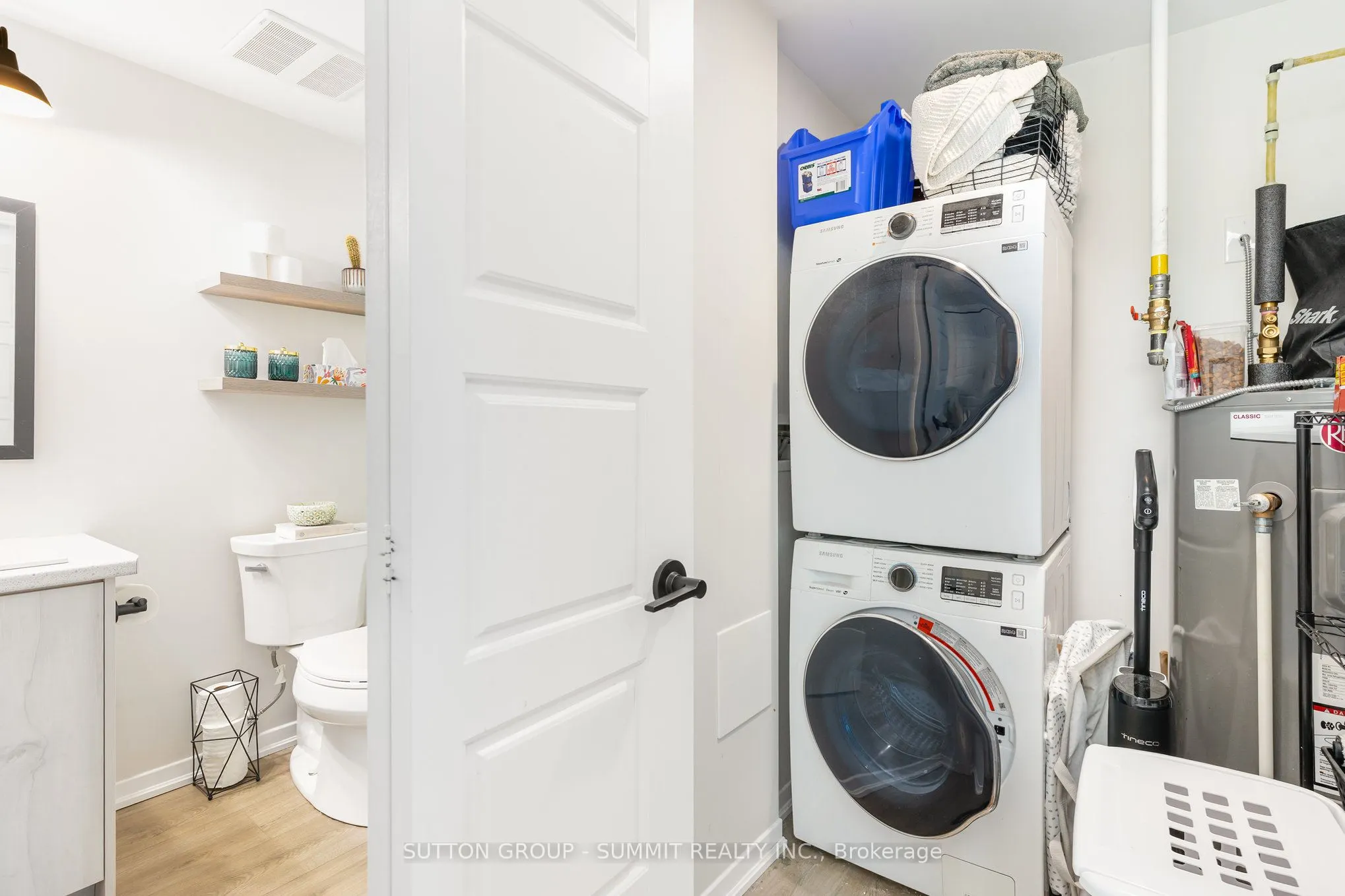 3998 Victoria Avenue, #107