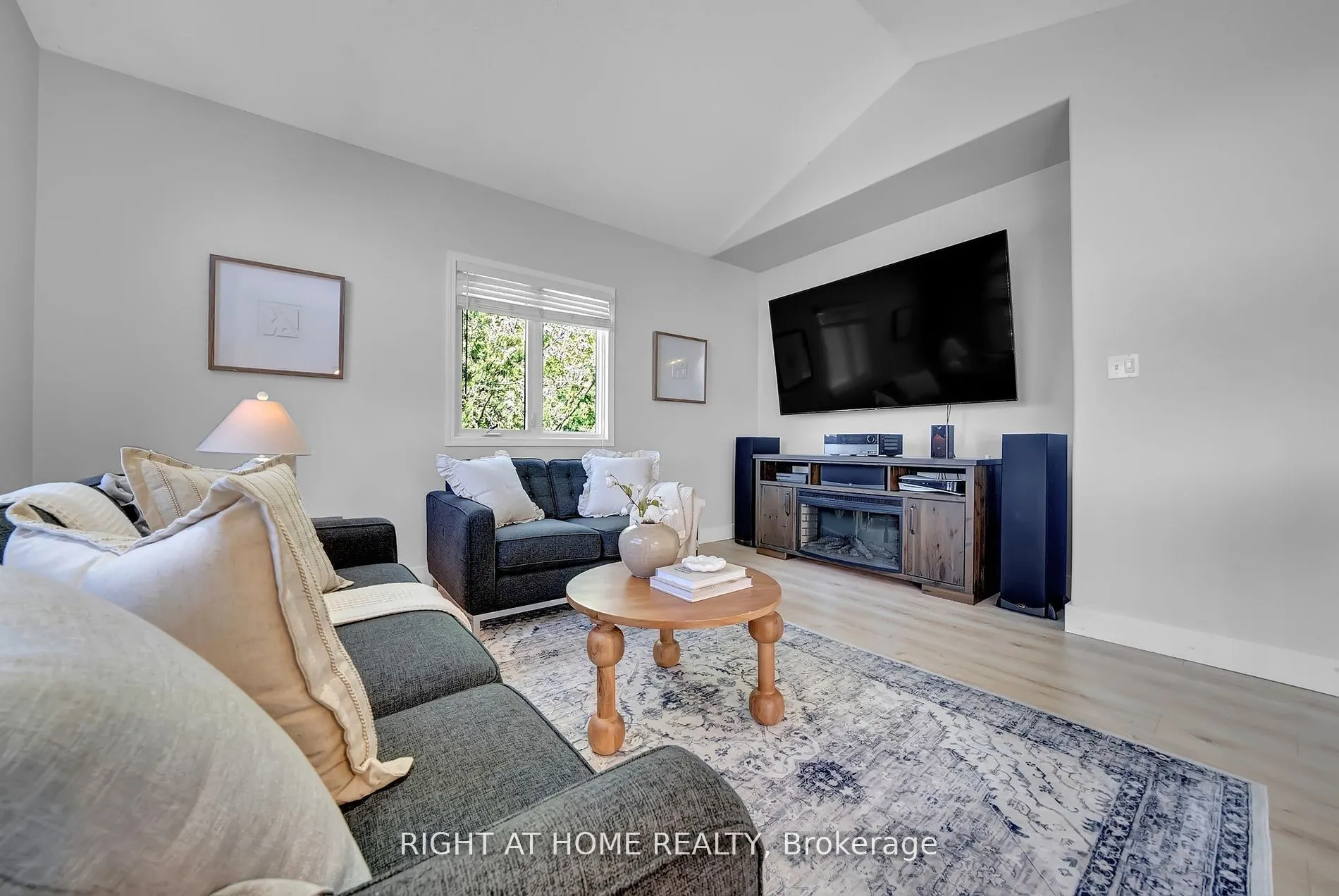 47 Meadowland Drive