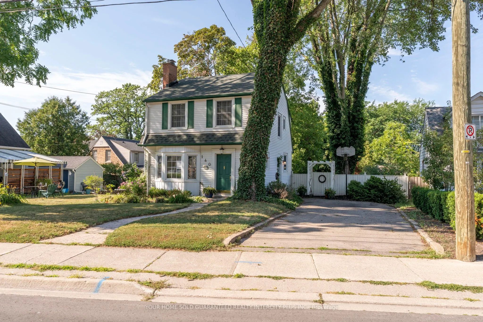 140 Main Street W